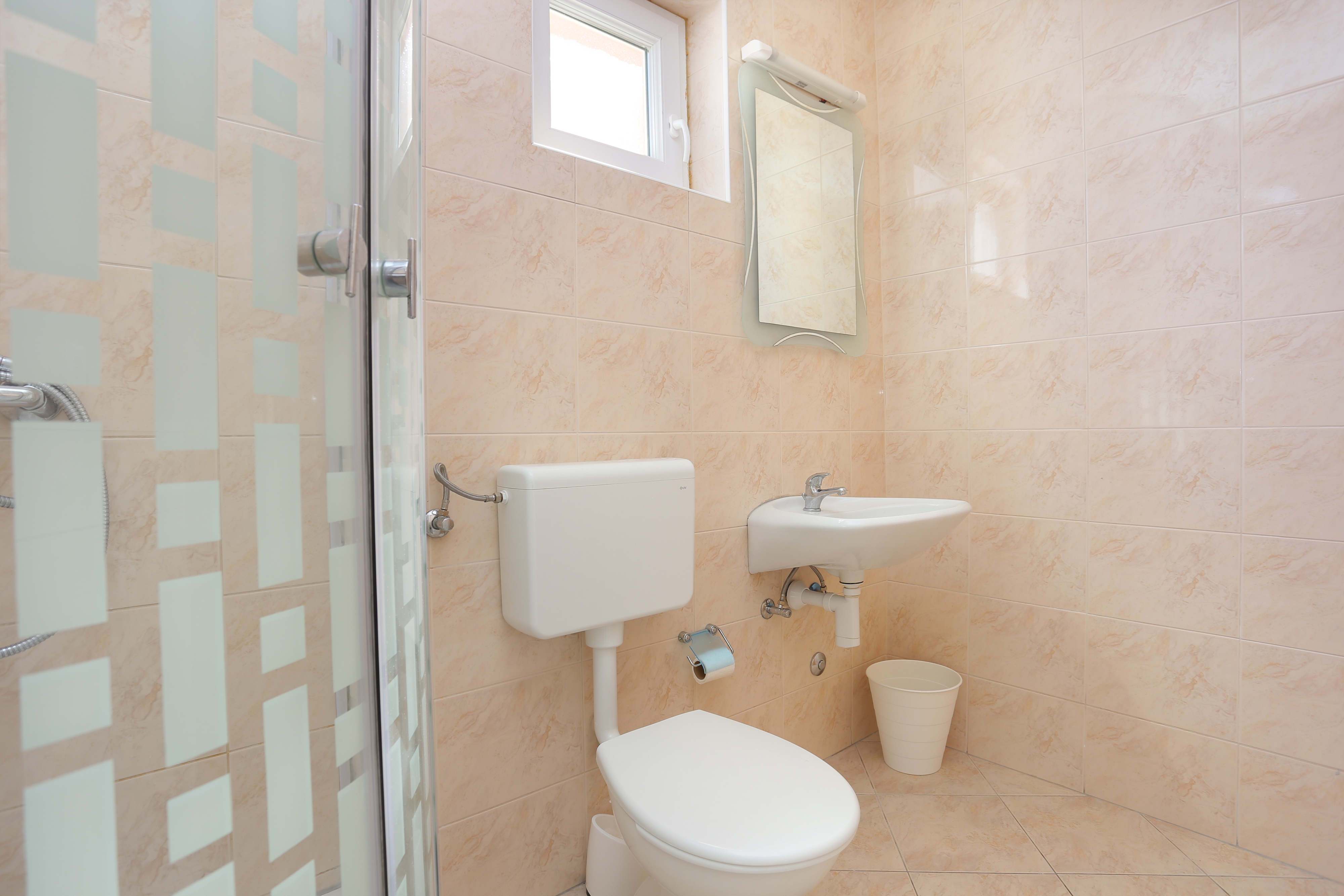 Three bedroom apartment with balcony and sea view Arbanija, Čiovo  A-a