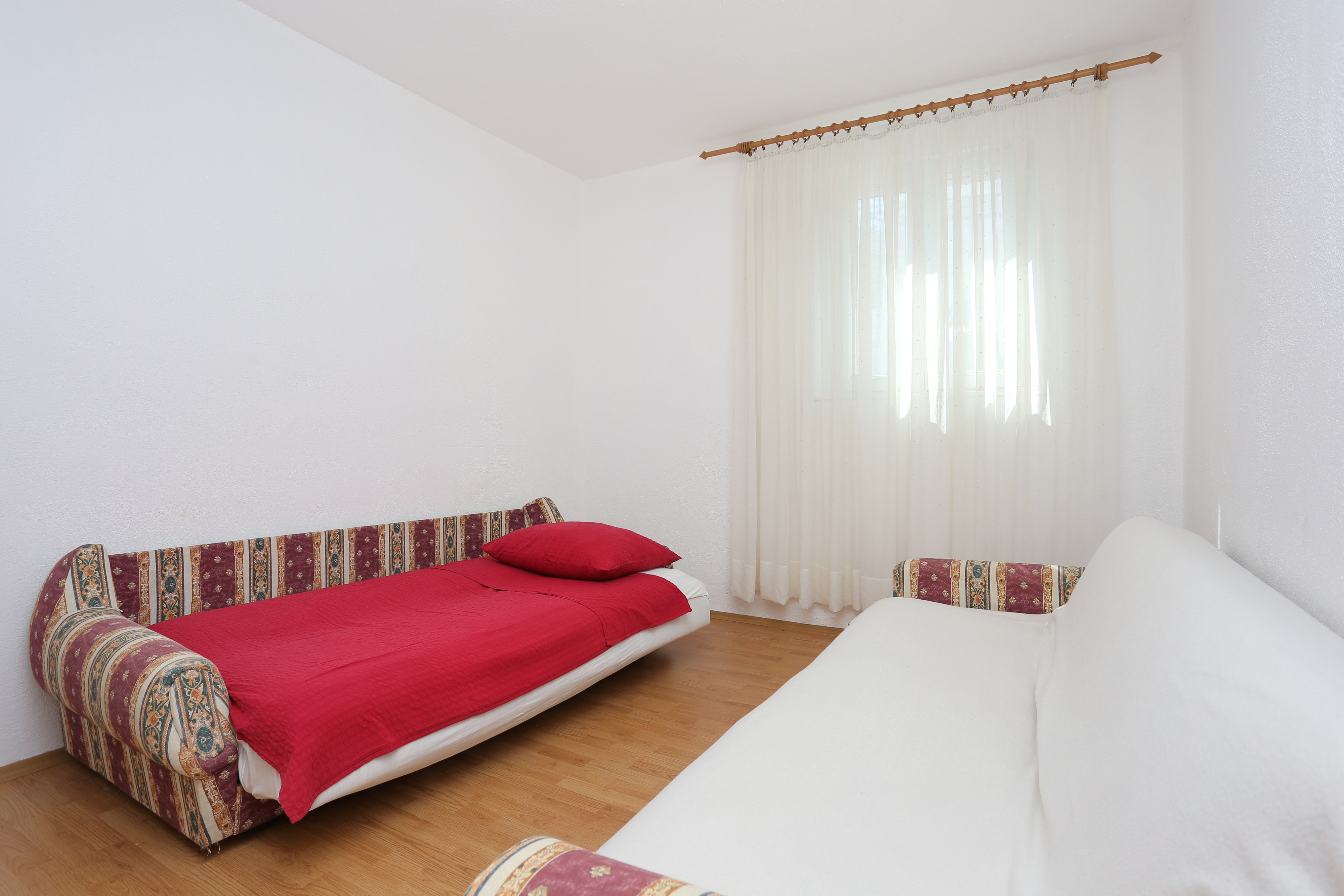 Three bedroom apartment with balcony and sea view Arbanija, Čiovo  A-a