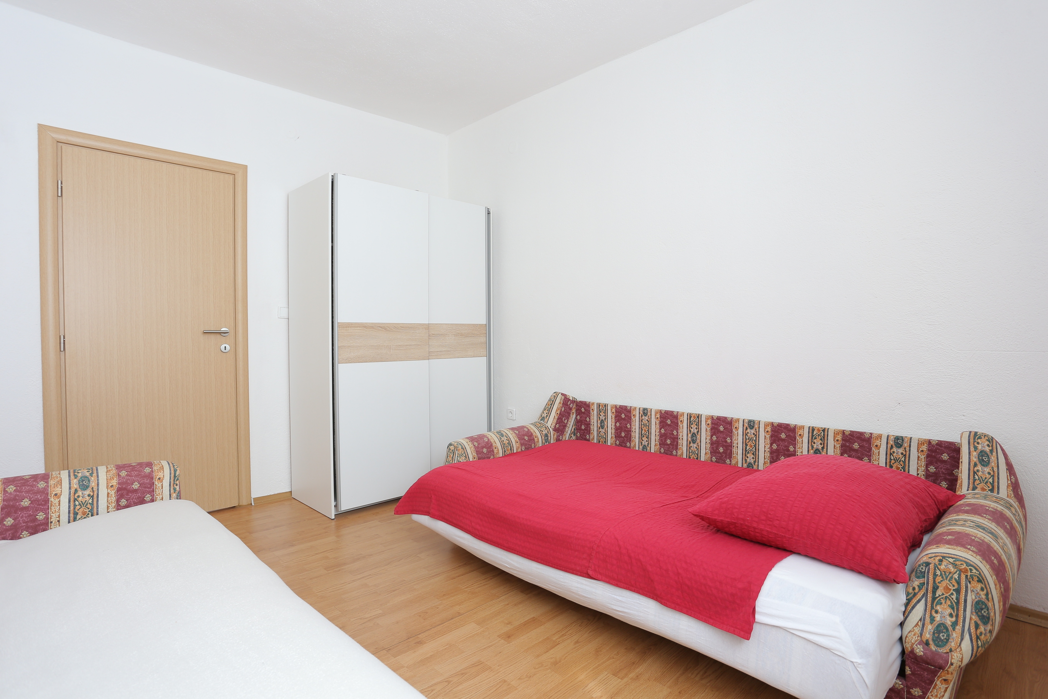 Three bedroom apartment with balcony and sea view Arbanija, Čiovo  A-a