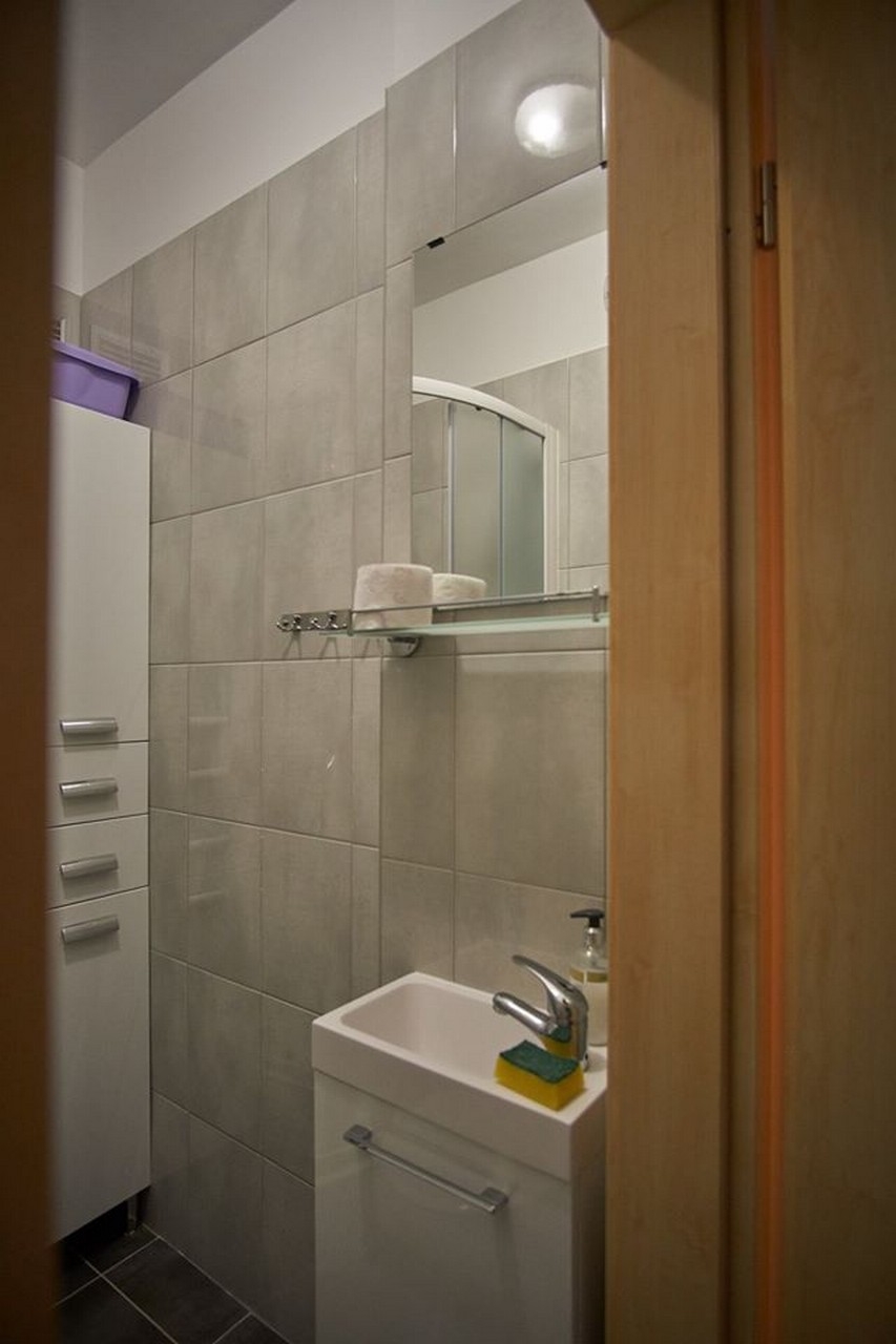One bedroom apartment with terrace Vinišće, Trogir  A-a