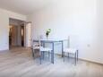 Bibinje, Jídelna v ubytování typu apartment, s klimatizací, domácí mazlíčci povoleni a WiFi.