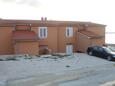 Metajna, Pag, Parkeerplaats 18237 - Appartementen with sandy beach.