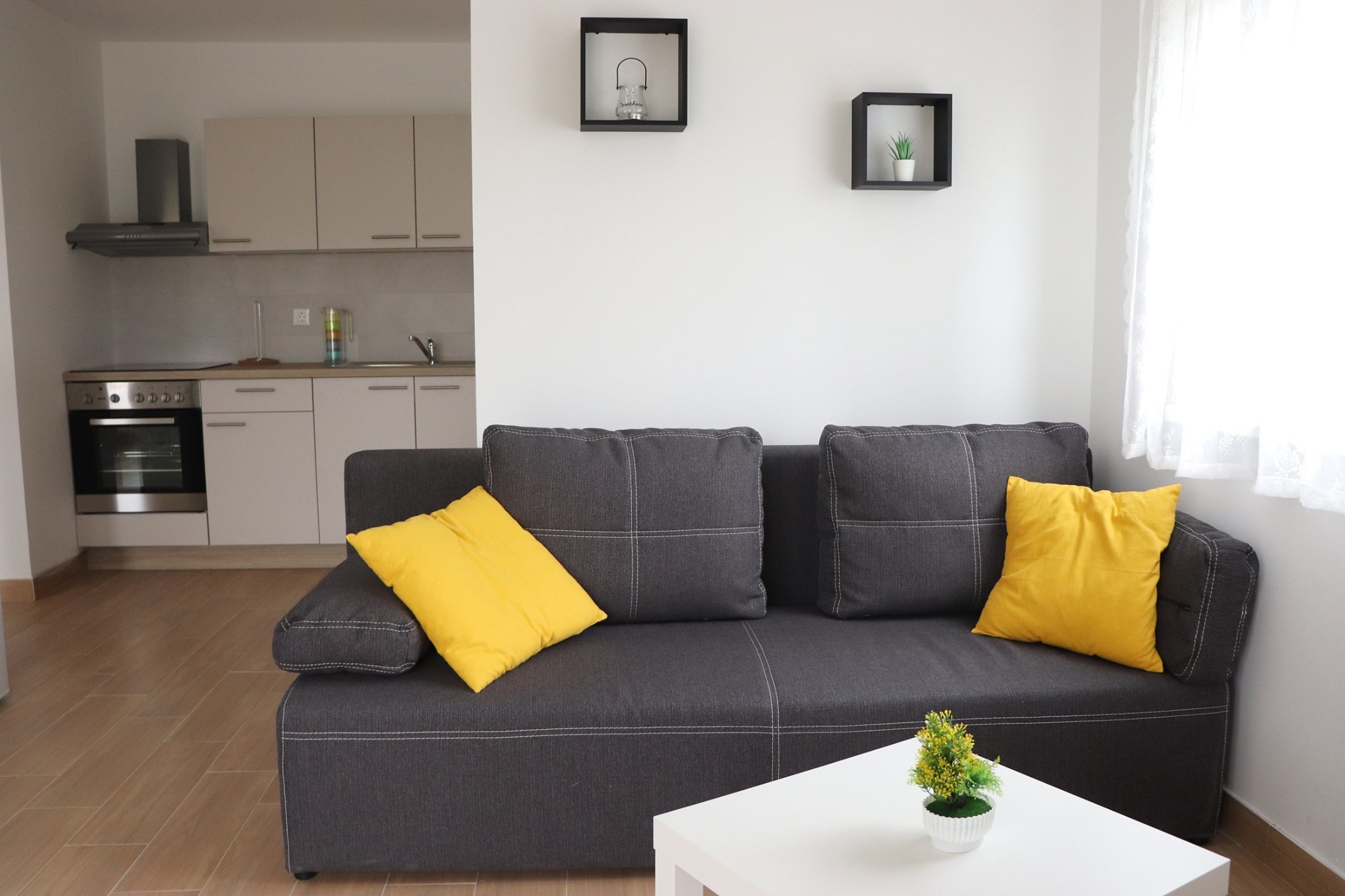 One bedroom apartment with balcony and sea view Kukljica, Ugljan (A-18238-b)