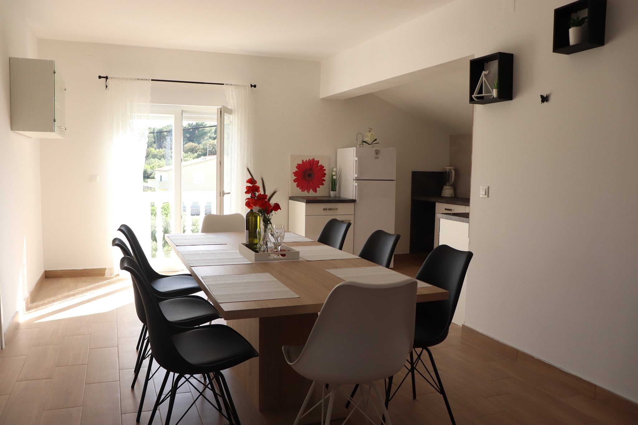 Three bedroom apartment with balcony and sea view Kukljica, Ugljan (A-18238-c)