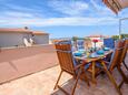 Terrasse Mandre, Terrasse dans l’hébergement en type apartment, avec la vue sur la mer et WiFi.
