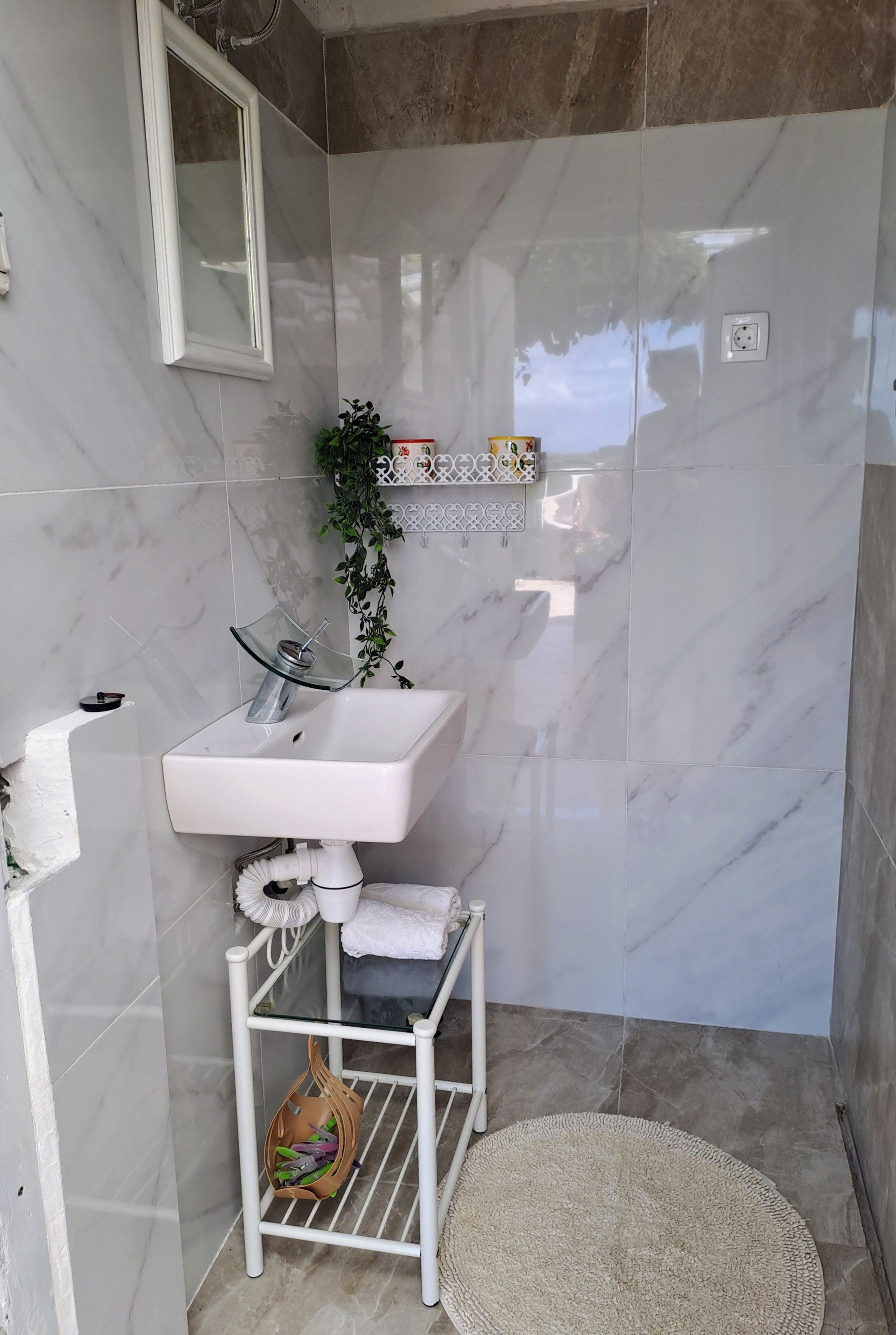 Two bedroom apartment with terrace and sea view Cove Poplat, Korčula  A-a
