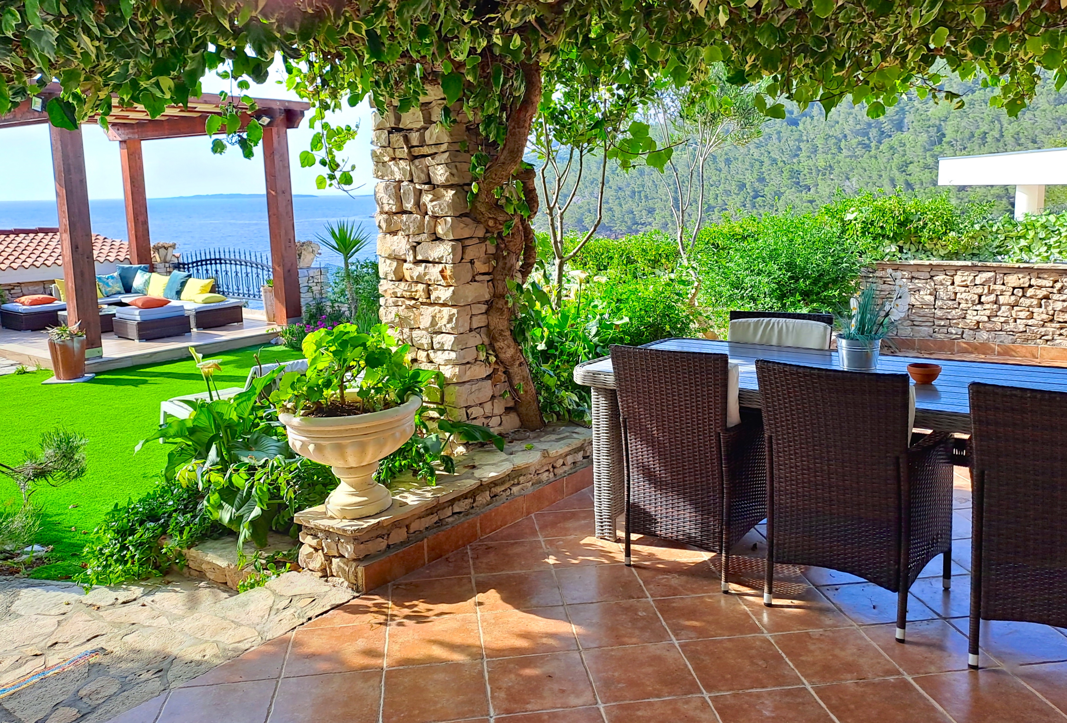 One bedroom apartment with terrace and sea view Cove Poplat, Korčula  A-b