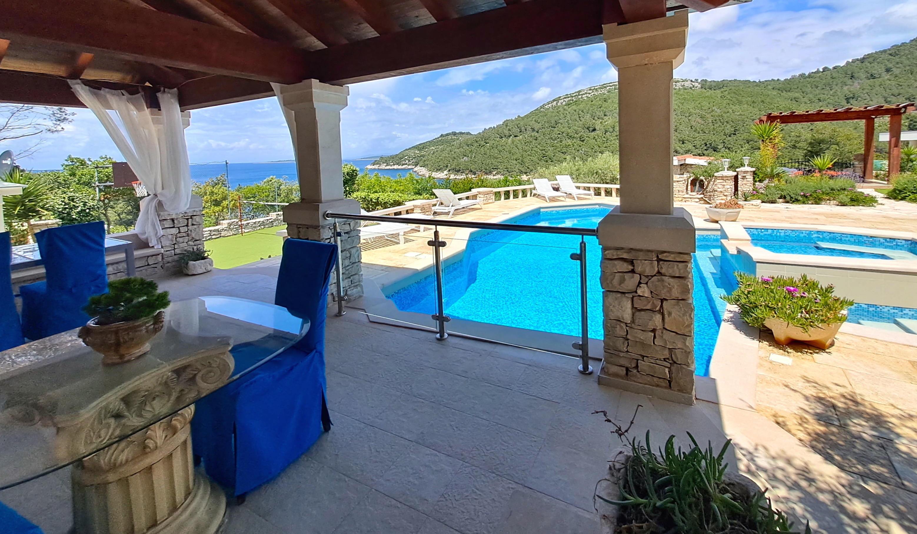 Two bedroom apartment with terrace and sea view Cove Poplat, Korčula  A-d
