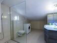 Ванная комната Klenovica, Ванная комната в размещении типа apartment, WiFi.