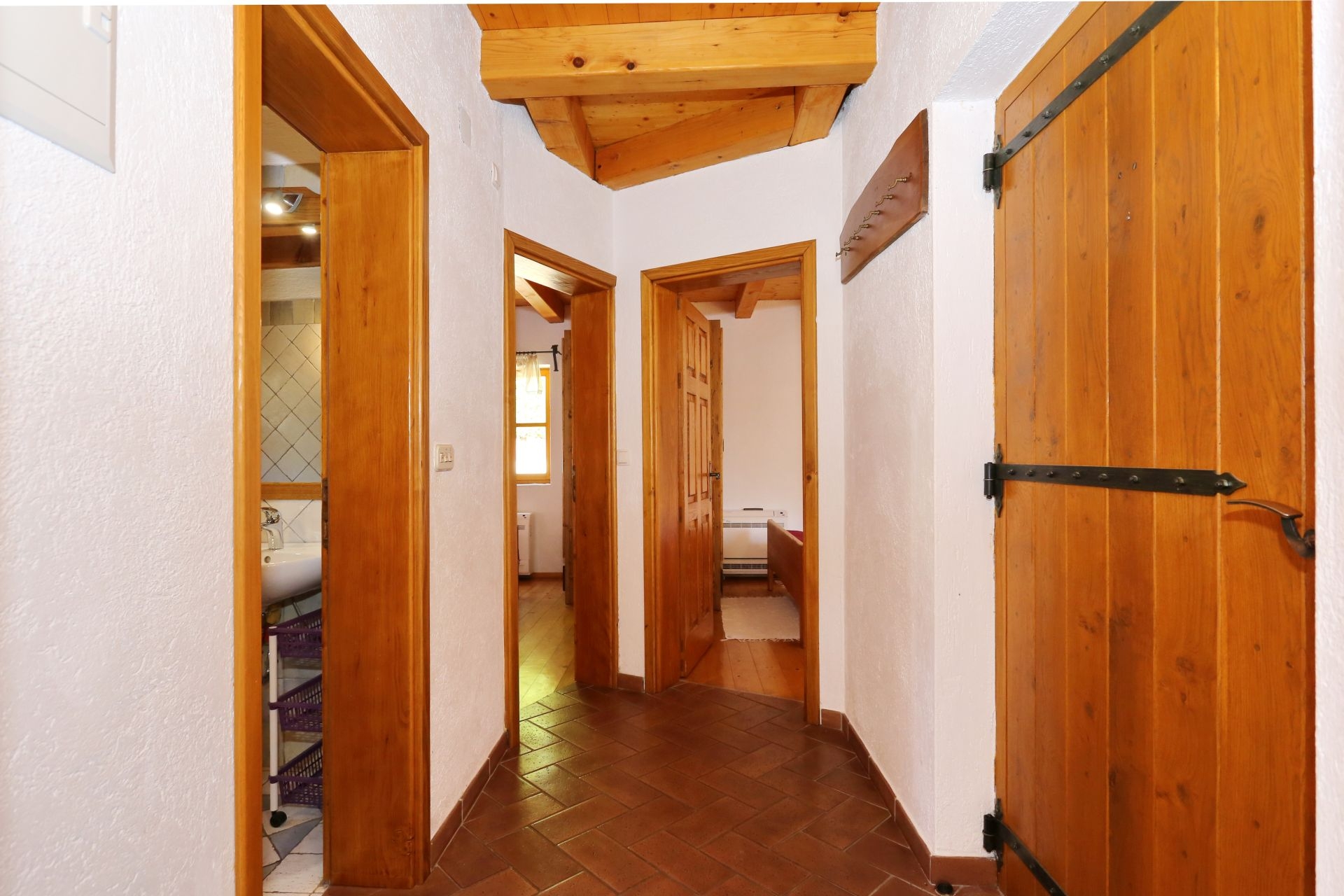 Two bedroom house with terrace Sukošan, Zadar  K