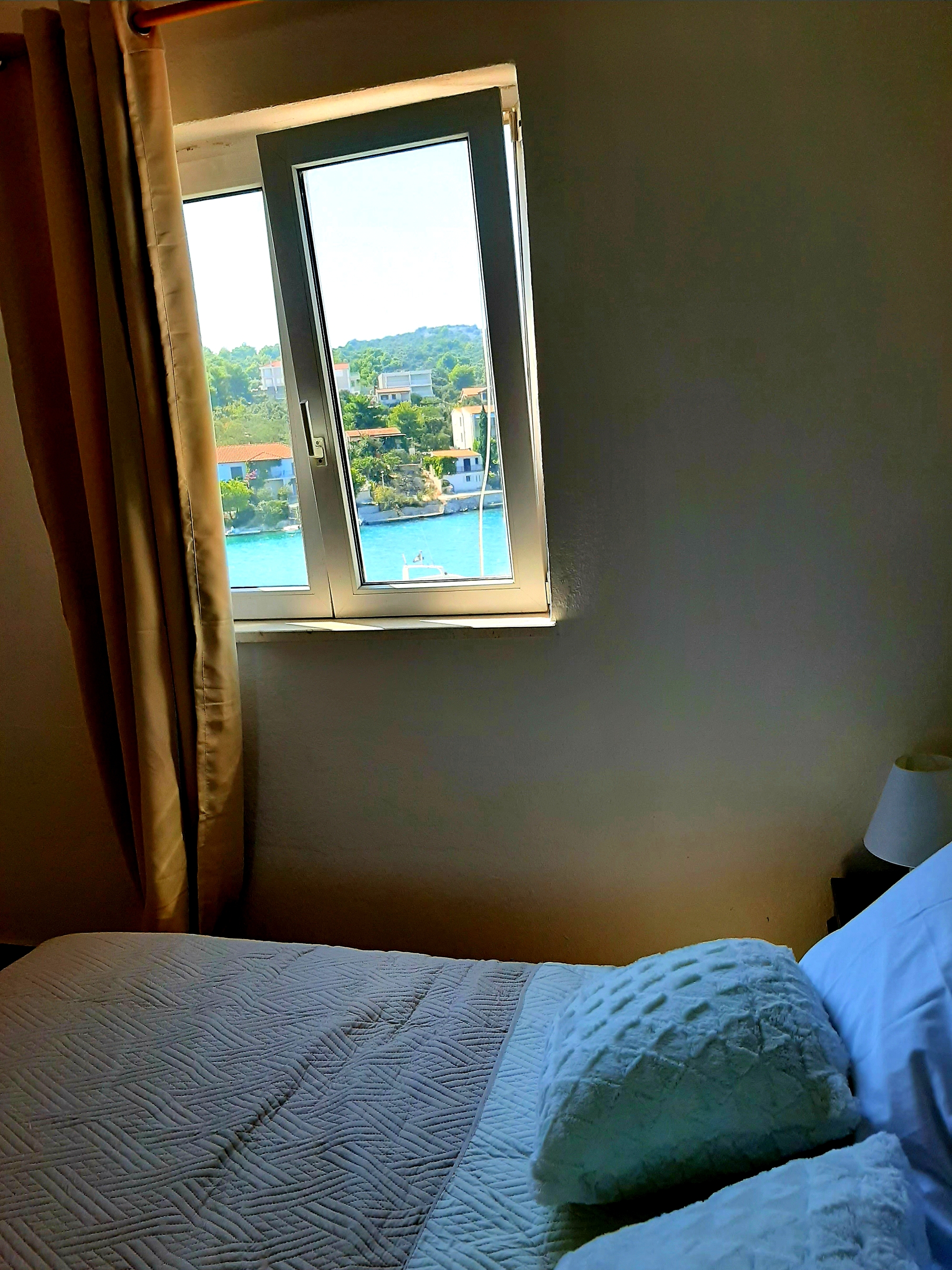 One bedroom apartment near beach Ražanj, Rogoznica  A-a
