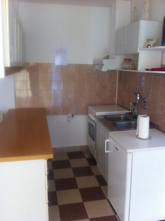 Two bedroom apartment with terrace and sea view Brna, Korčula  A-a
