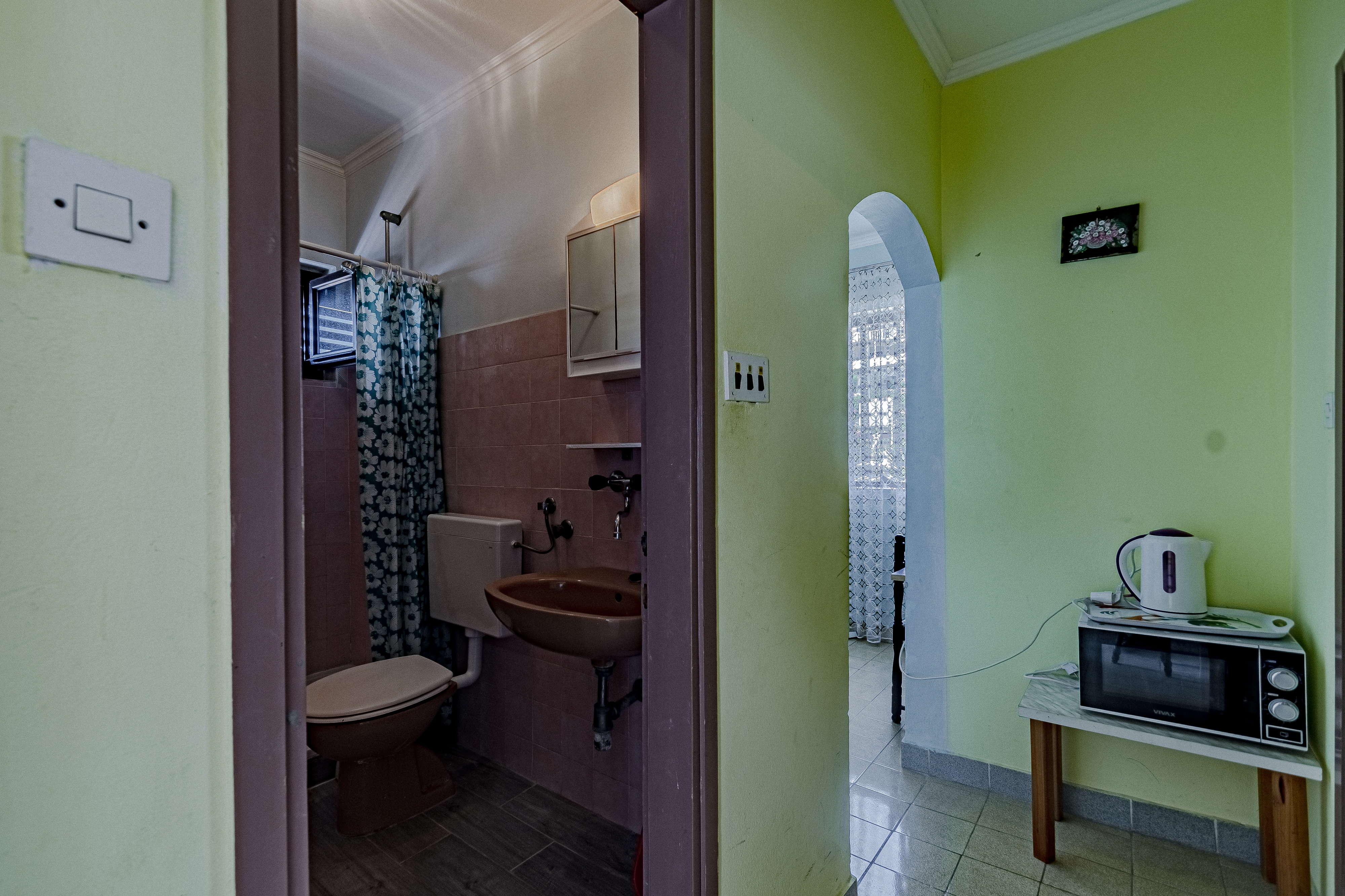 One bedroom apartment near beach Zavalatica, Korčula  A-e