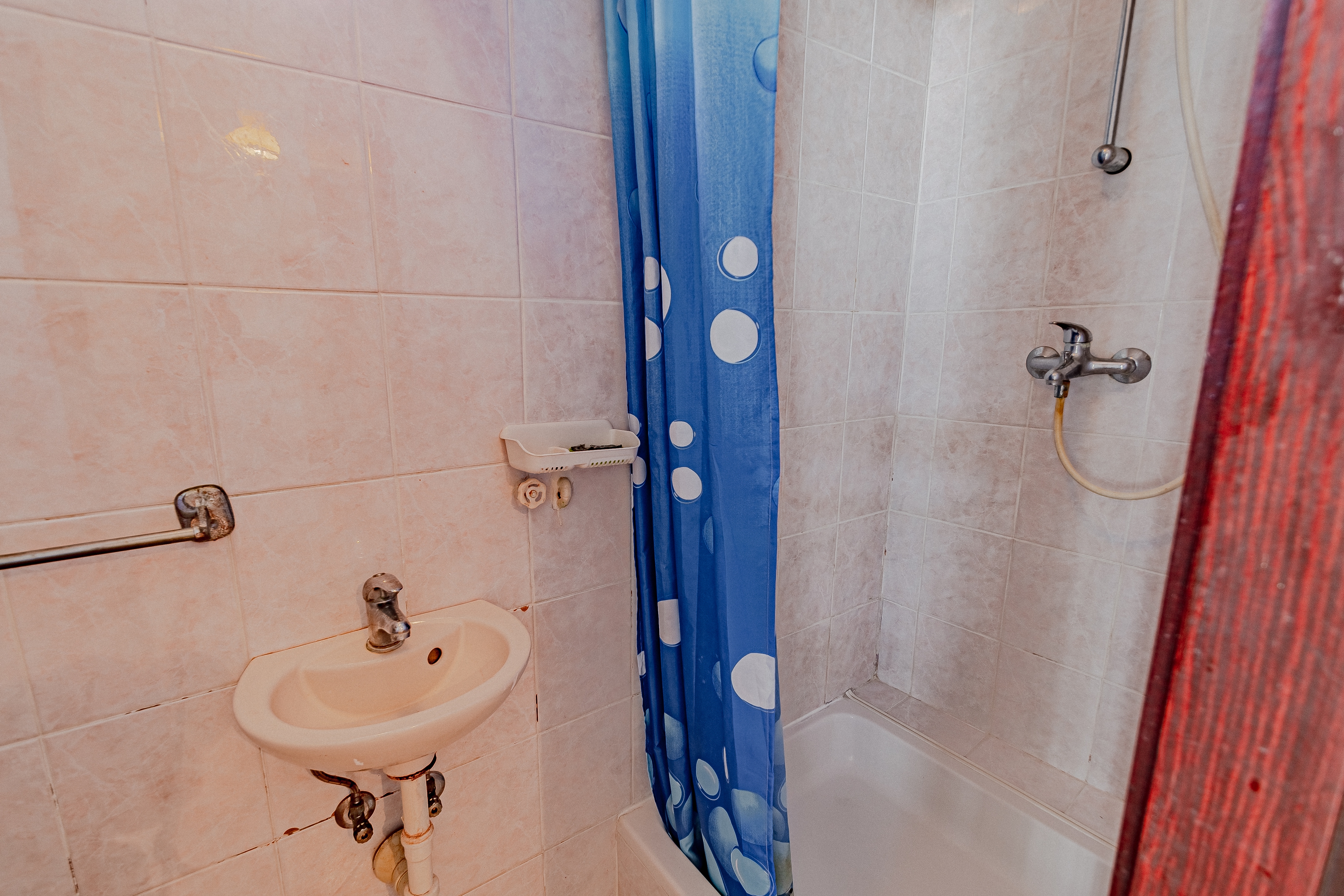 One bedroom apartment near beach Zavalatica, Korčula  A-f