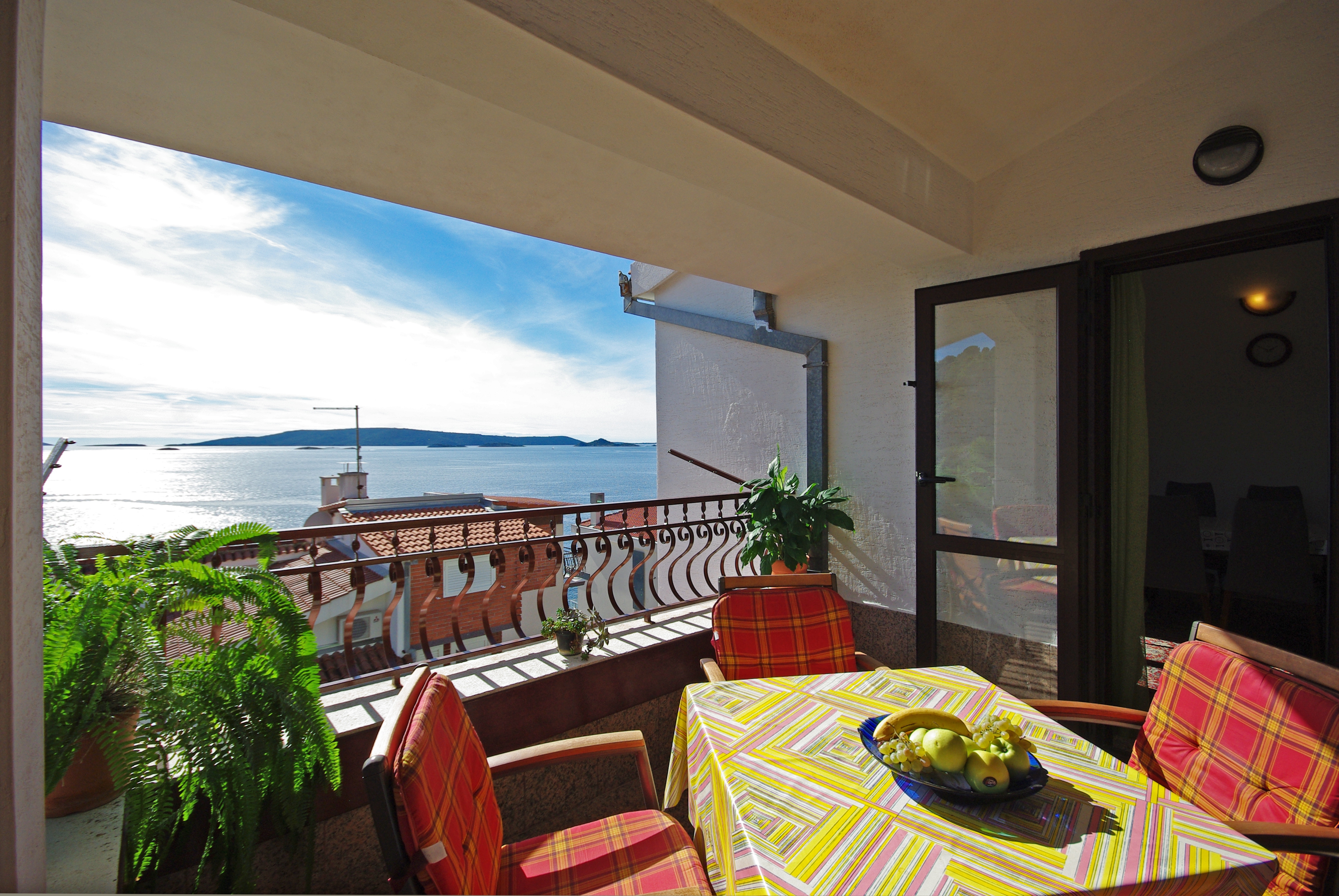 Two bedroom apartment near beach Okrug Donji, Čiovo  A-a