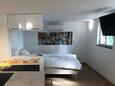 Гостиная 2 Jadranovo, Гостиная 2 в размещении типа house, доступный кондиционер.