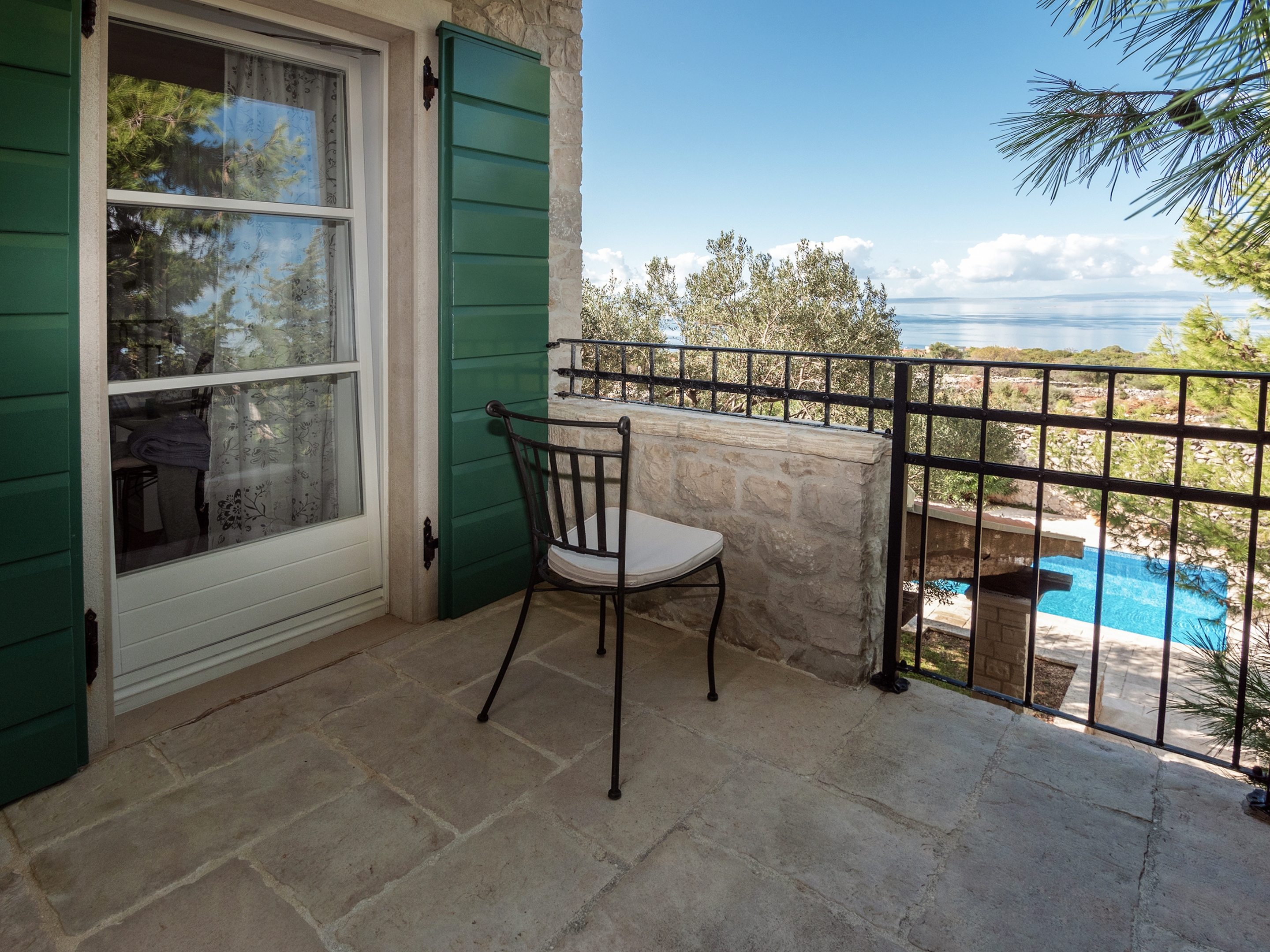 Four bedroom house with terrace and sea view Lun, Pag  K