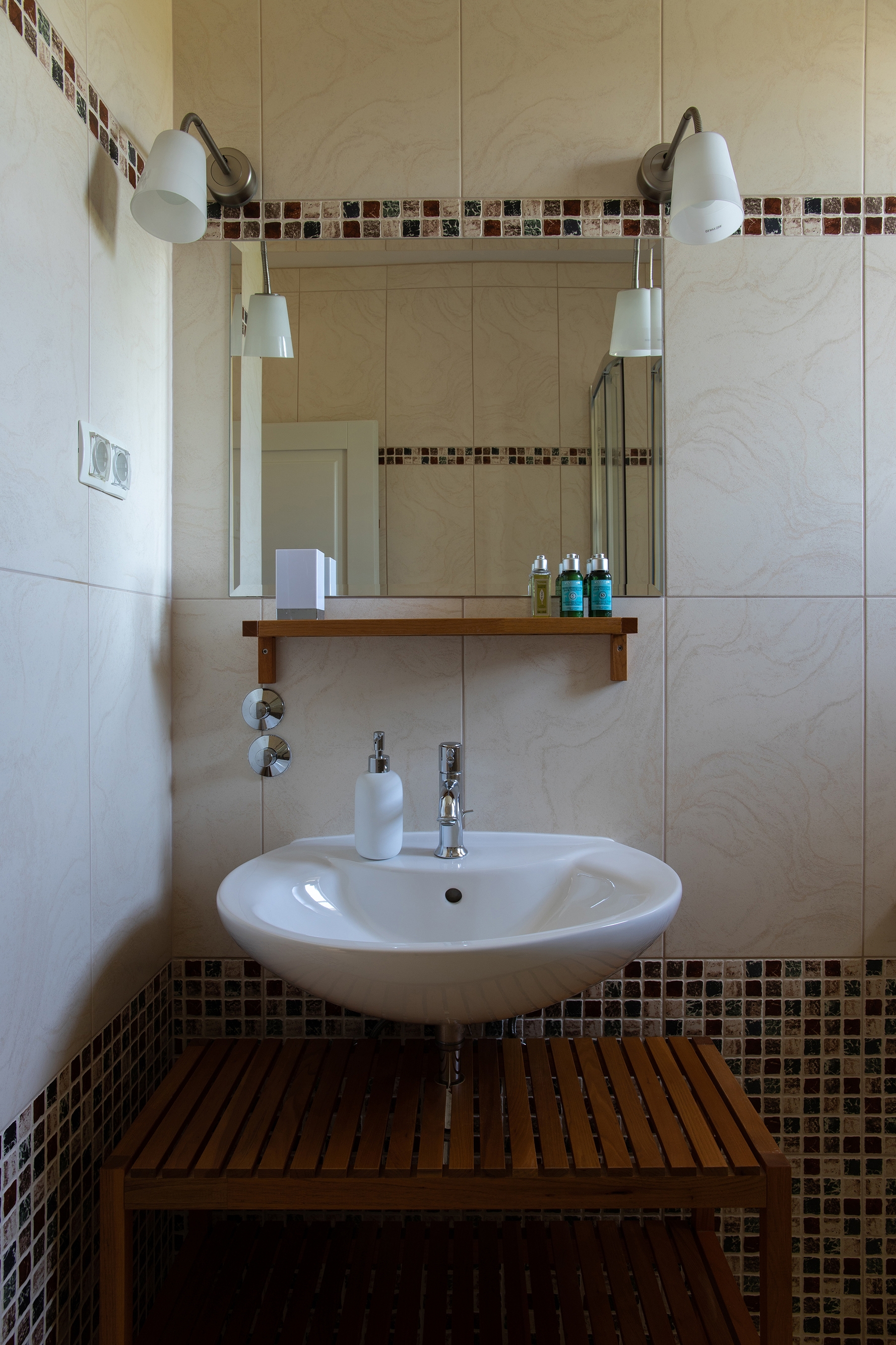 Four bedroom house with terrace and sea view Lun, Pag  K