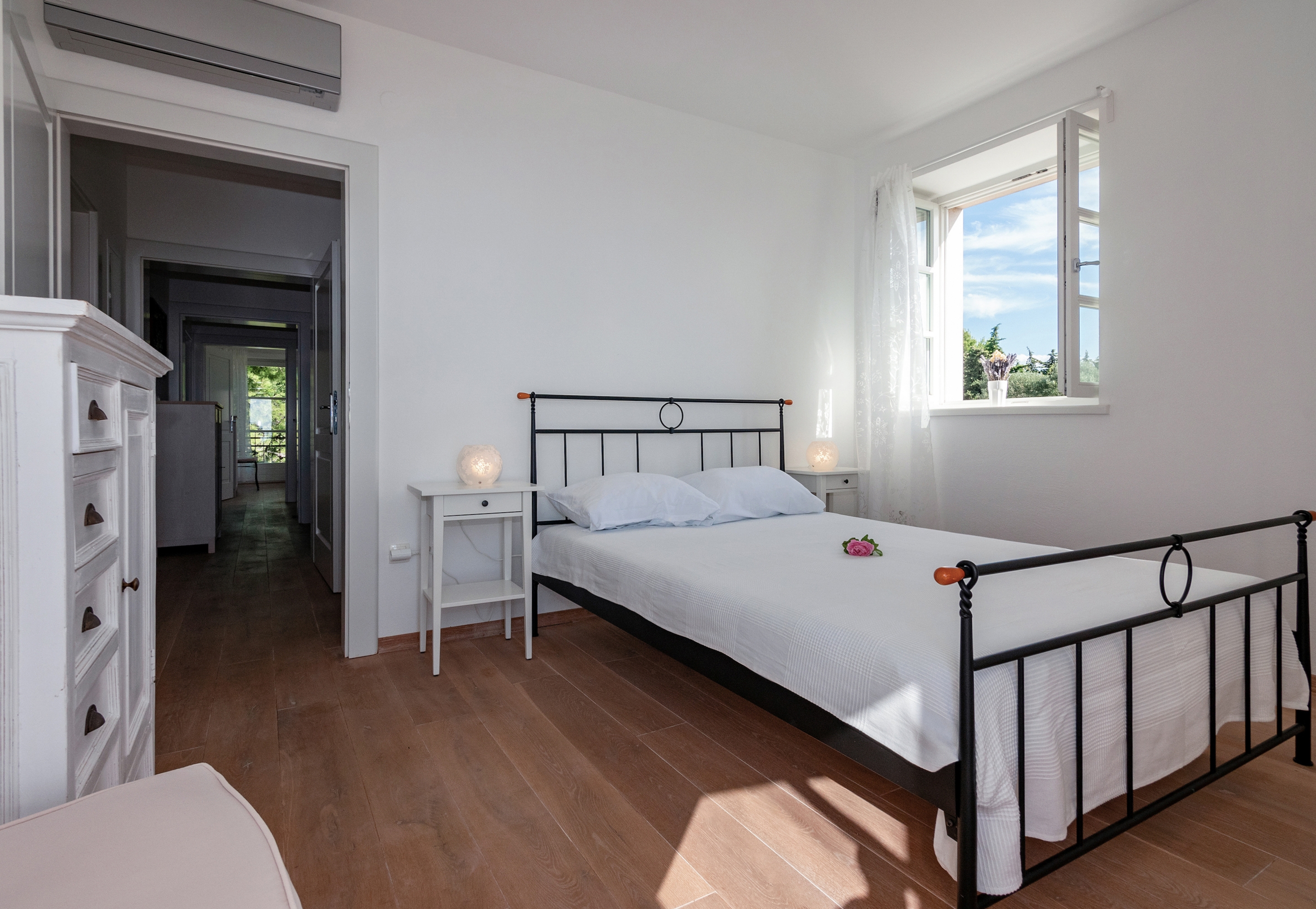 Four bedroom house with terrace and sea view Lun, Pag  K