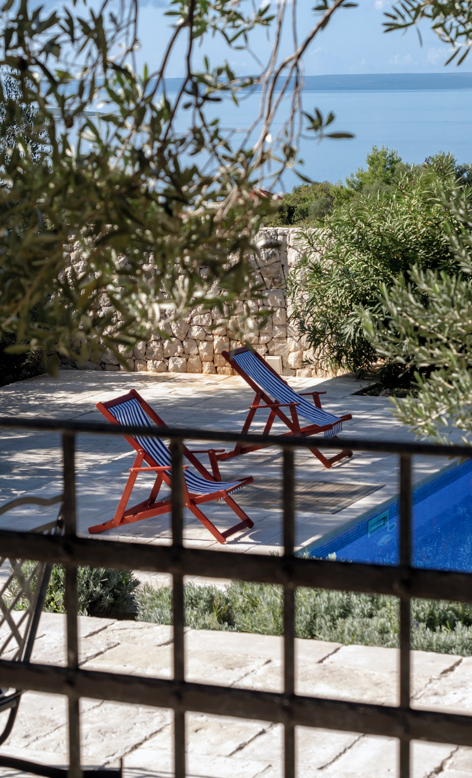 Four bedroom house with terrace and sea view Lun, Pag  K