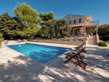 Lun, Pag, Property 18321 - Vacation Rentals in Croatia.