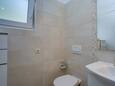 Mali Lošinj, Salle de bain dans l’hébergement en type studio-apartment, animaux acceptés et WiFi.