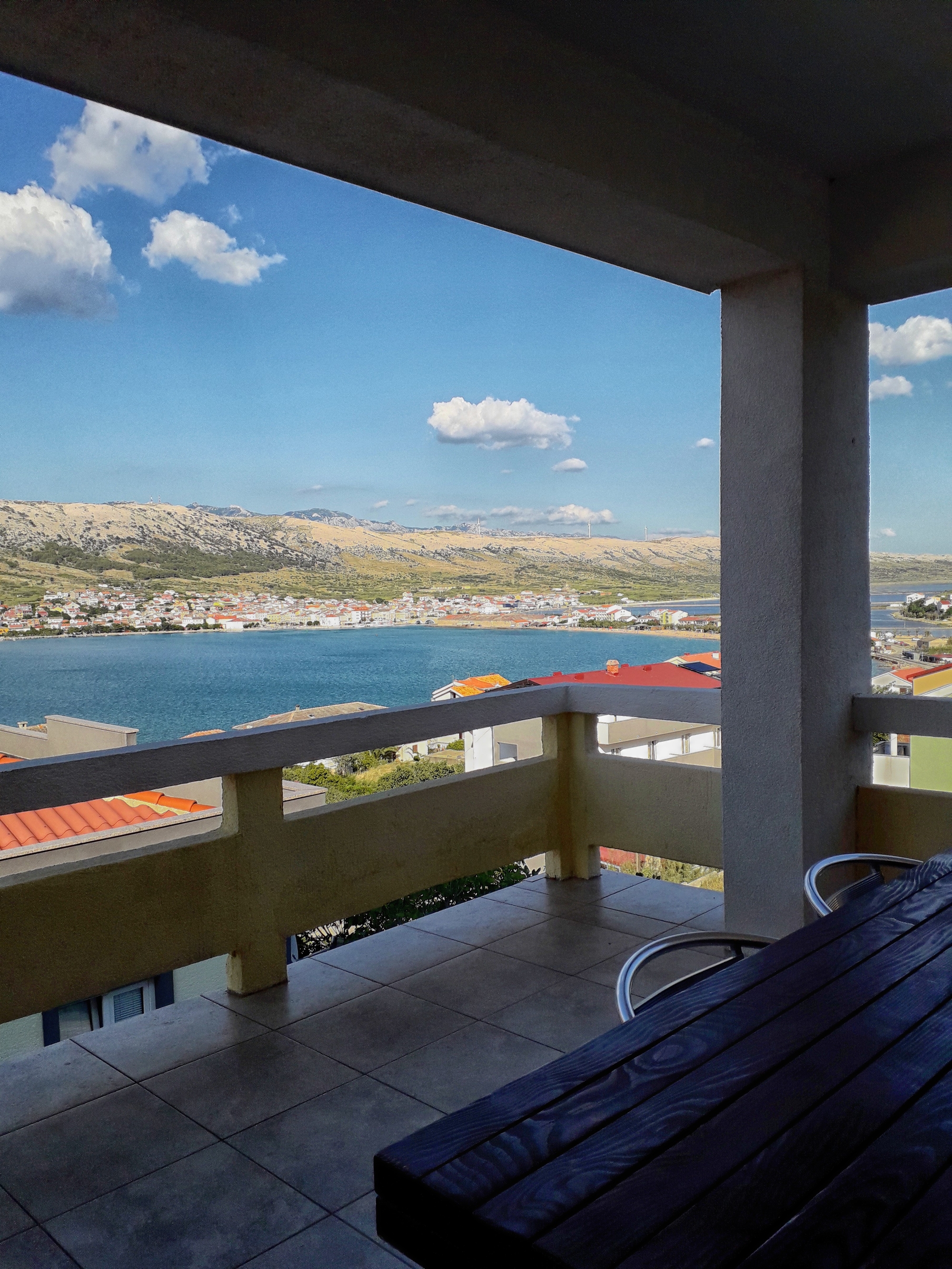 Two bedroom apartment with terrace and sea view Pag  A-d