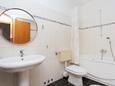 Ванная комната 2 Makarska, Ванная комната 2 в размещении типа apartment, WiFi.