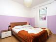 Bedroom 2 Makarska, Bedroom 2 in the apartment, WiFi.