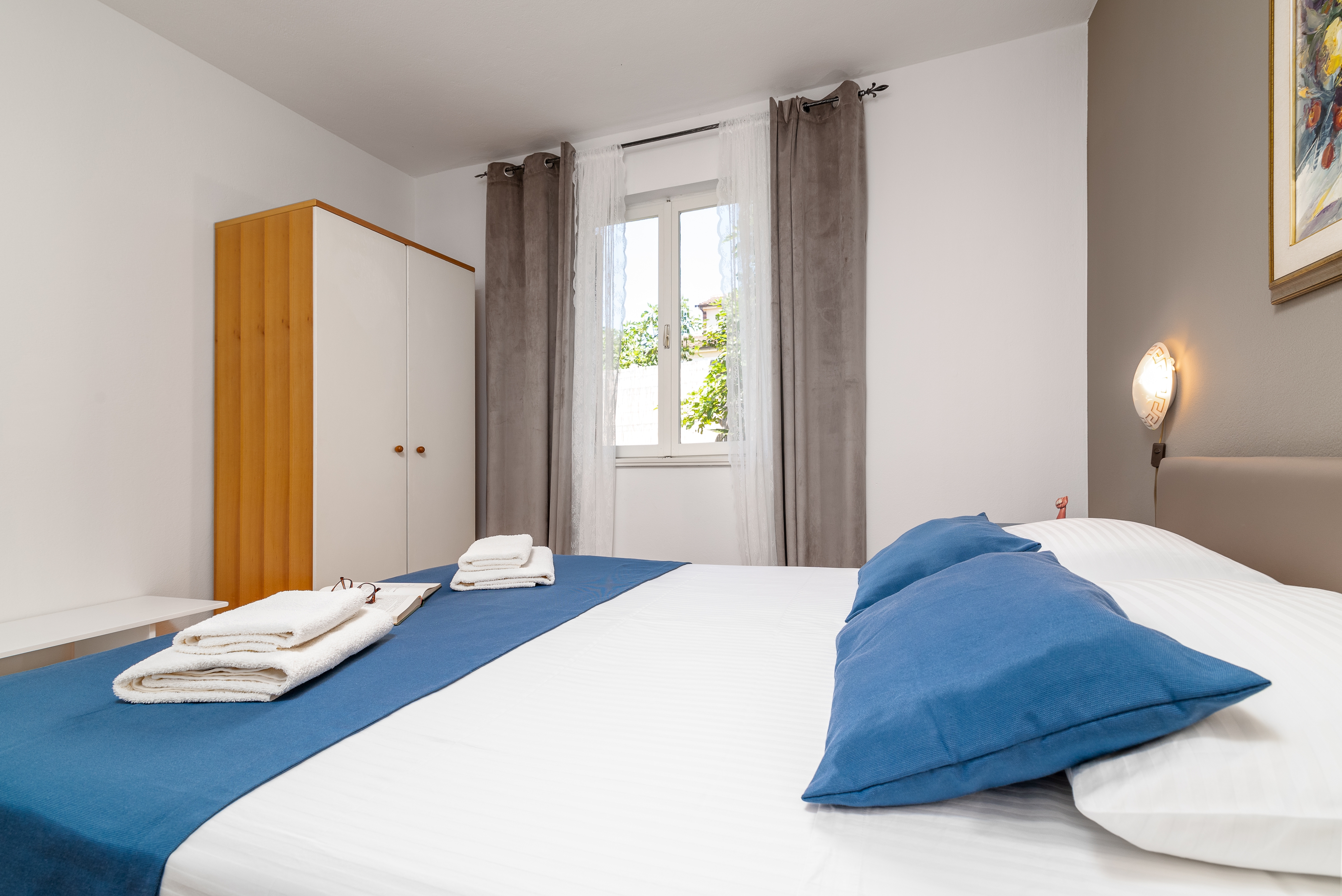 Two bedroom apartment with terrace Fažana  A-a