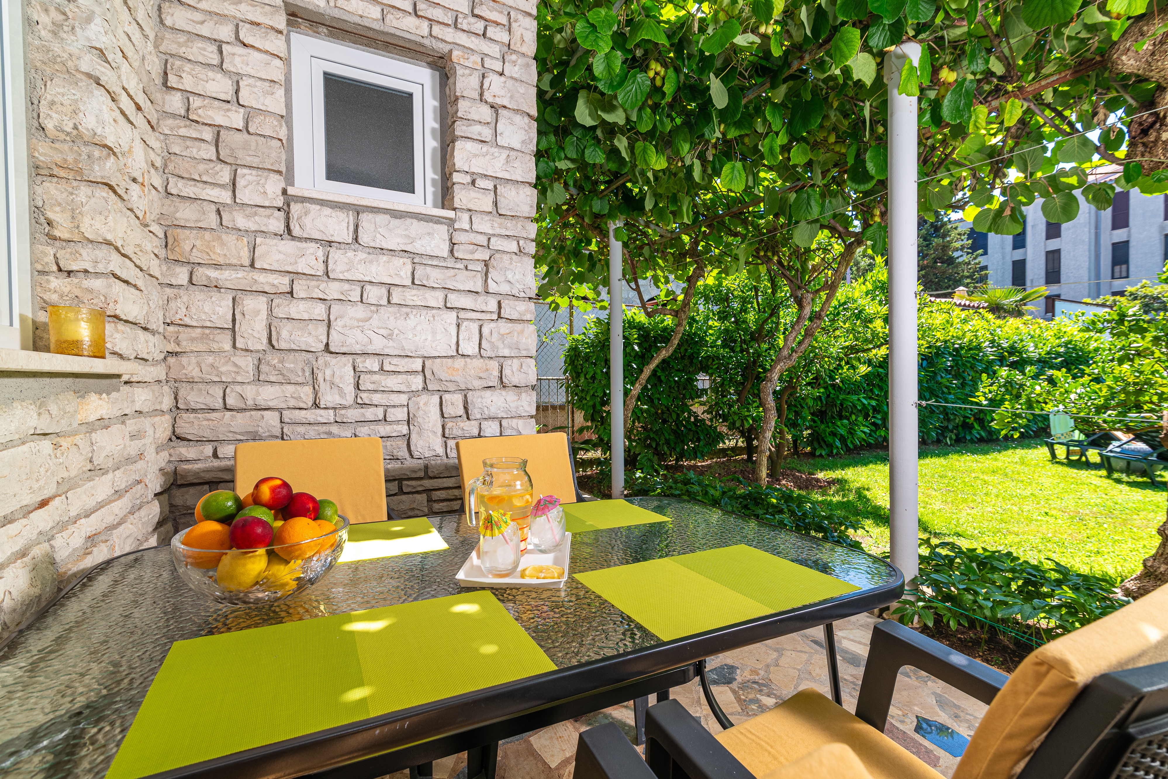 Two bedroom apartment with terrace Fažana (A-18334-a) Two bedroom apartment with terrace Fažana (A-18334-a)