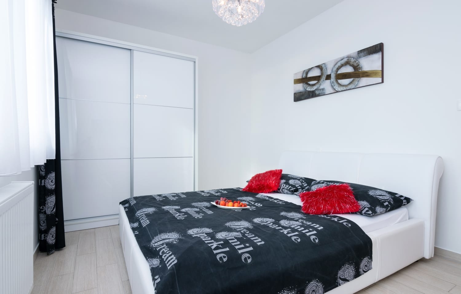 Four bedroom house with terrace and sea view Novigrad  K