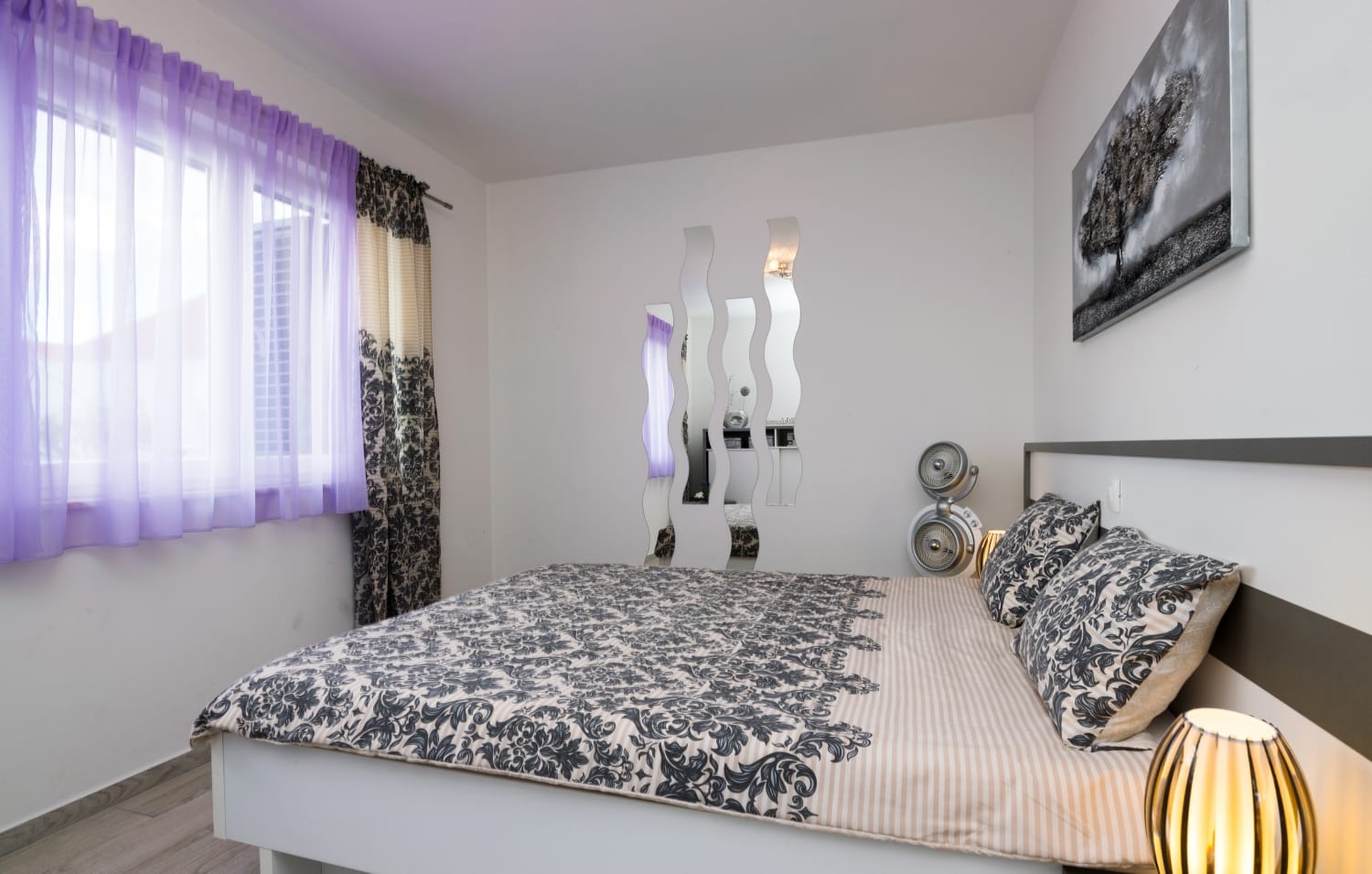 Four bedroom house with terrace and sea view Novigrad  K