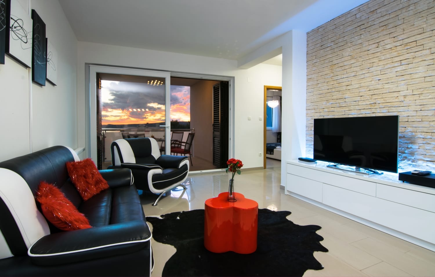 Four bedroom house with terrace and sea view Novigrad  K