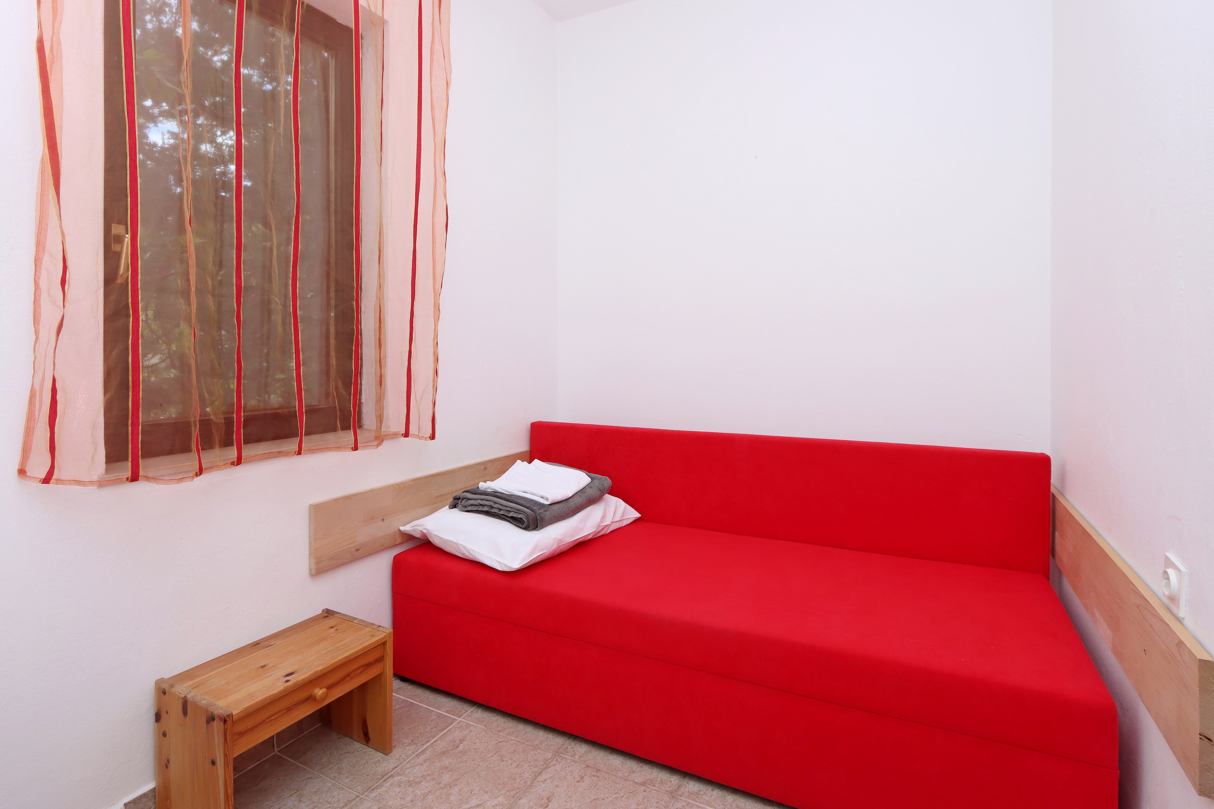 Two bedroom apartment with terrace and sea view Pag  A-a
