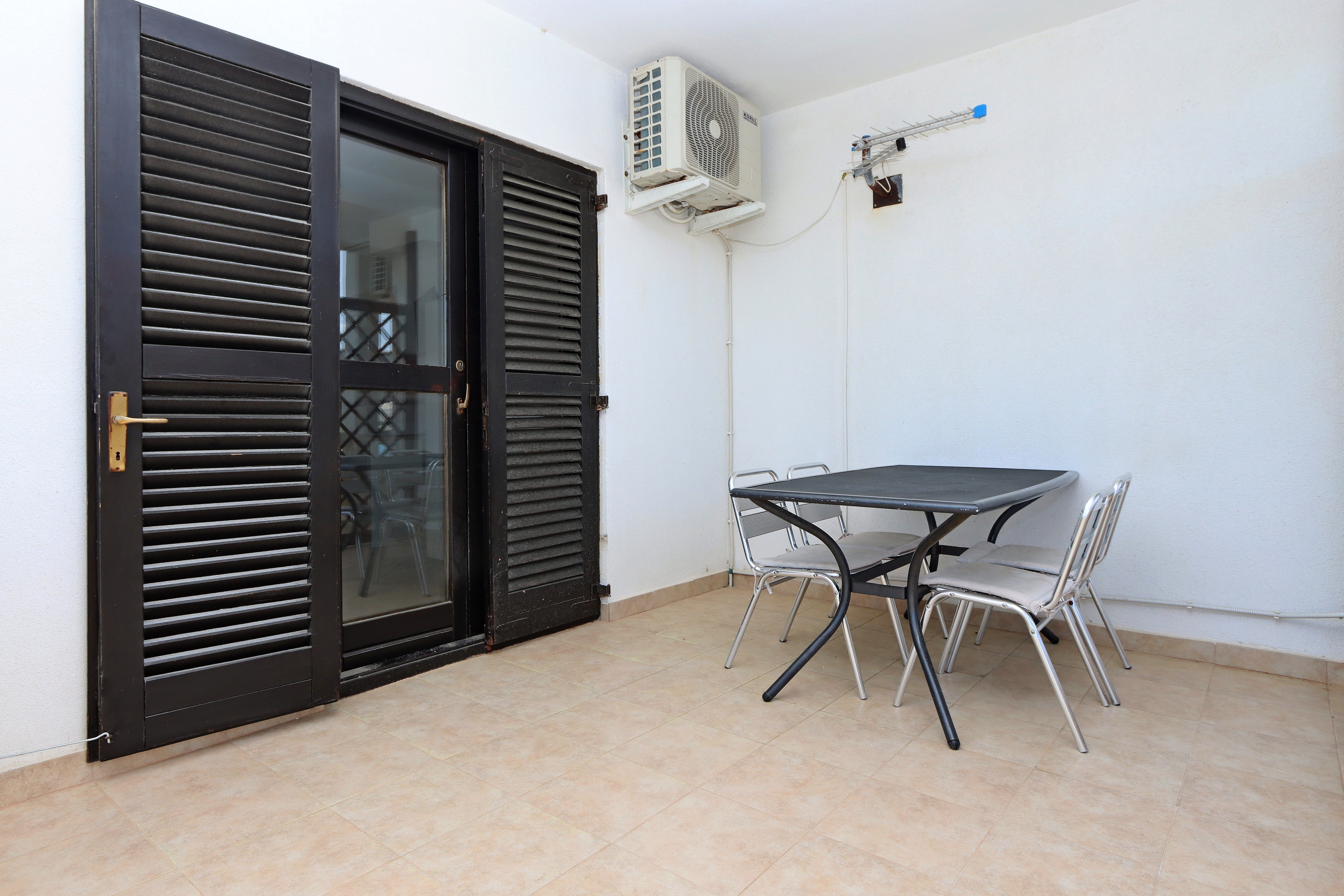 Two bedroom apartment with terrace and sea view Pag  A-a