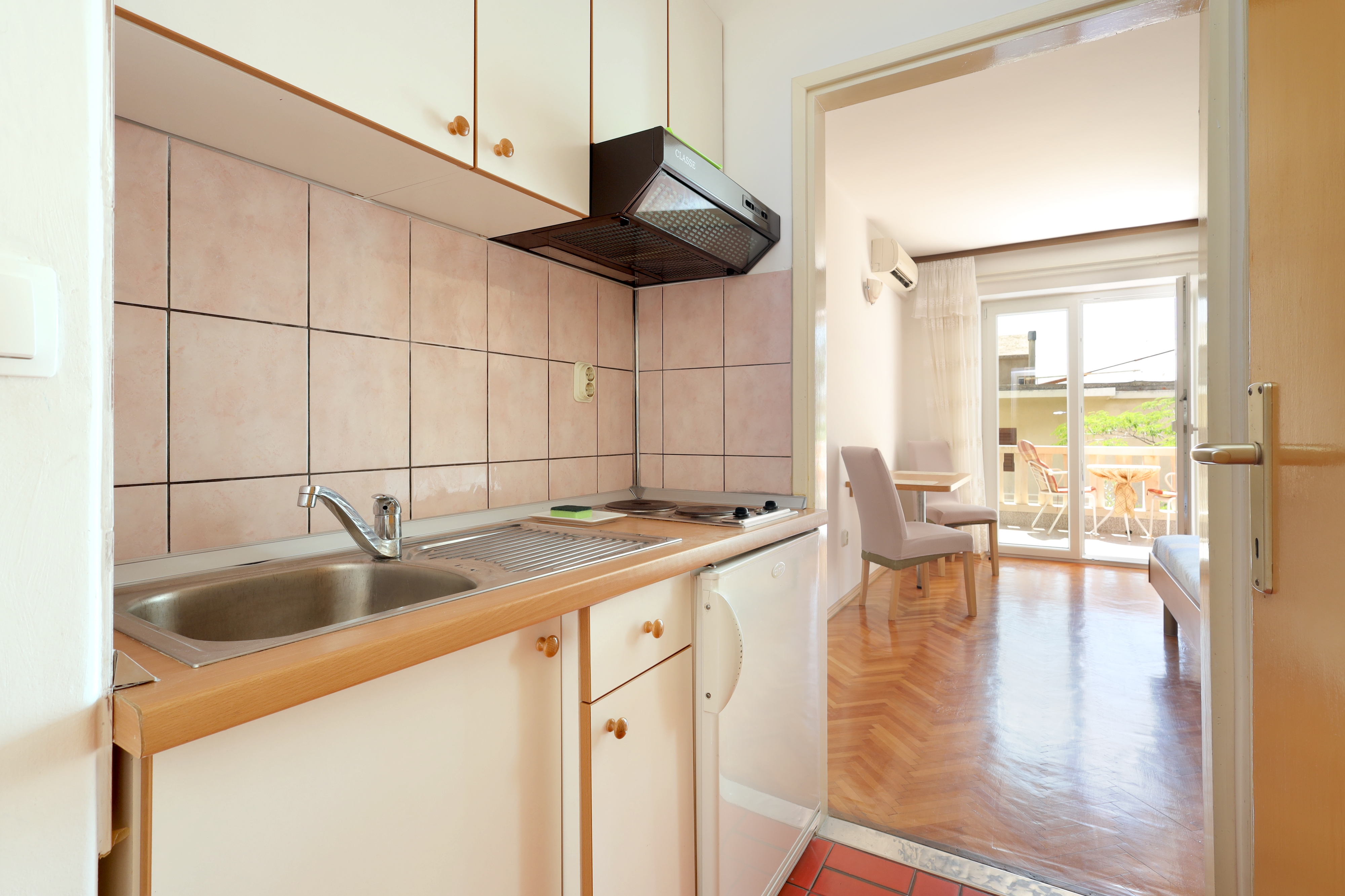 Studio flat with terrace Brela (Makarska) (AS-18356-d)