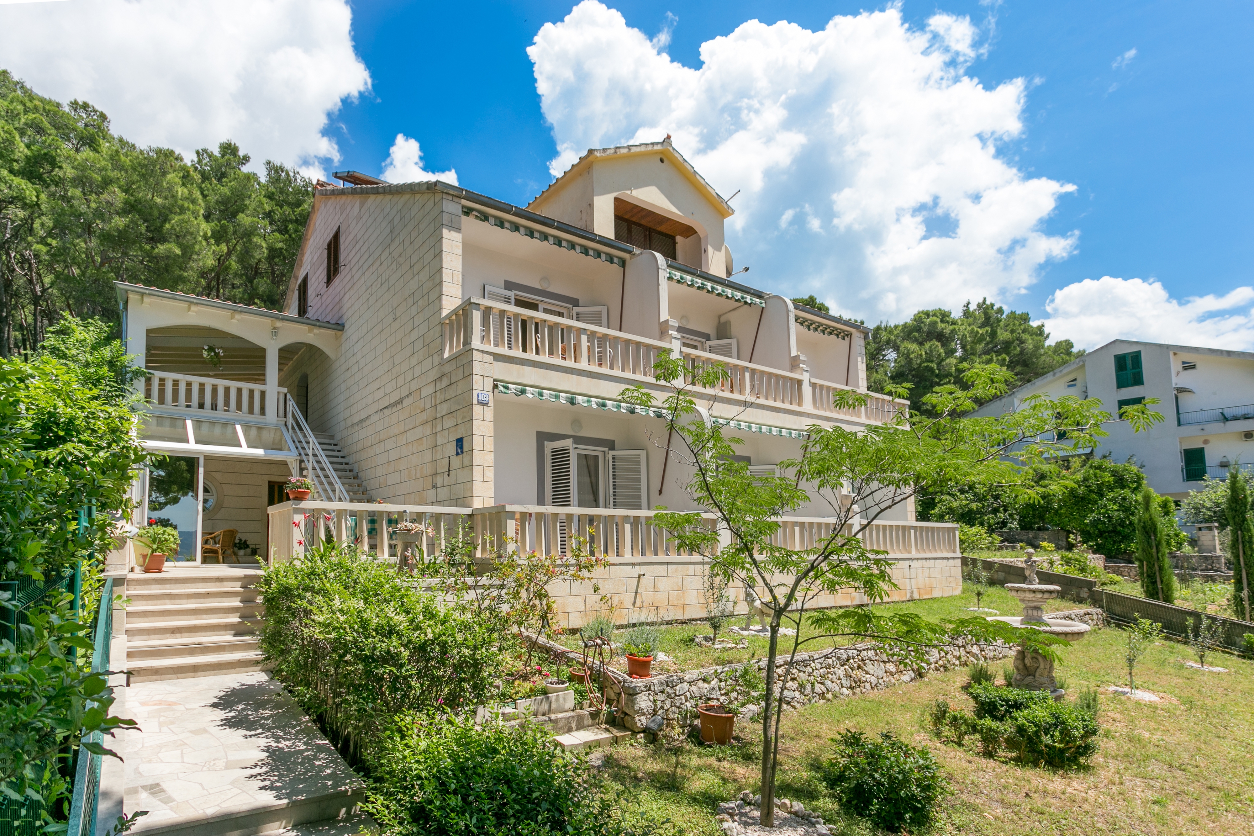 Ferienwohnung im Ort Brela (Makarska), Kapazit&aum Ferienwohnung  Makarska Riviera