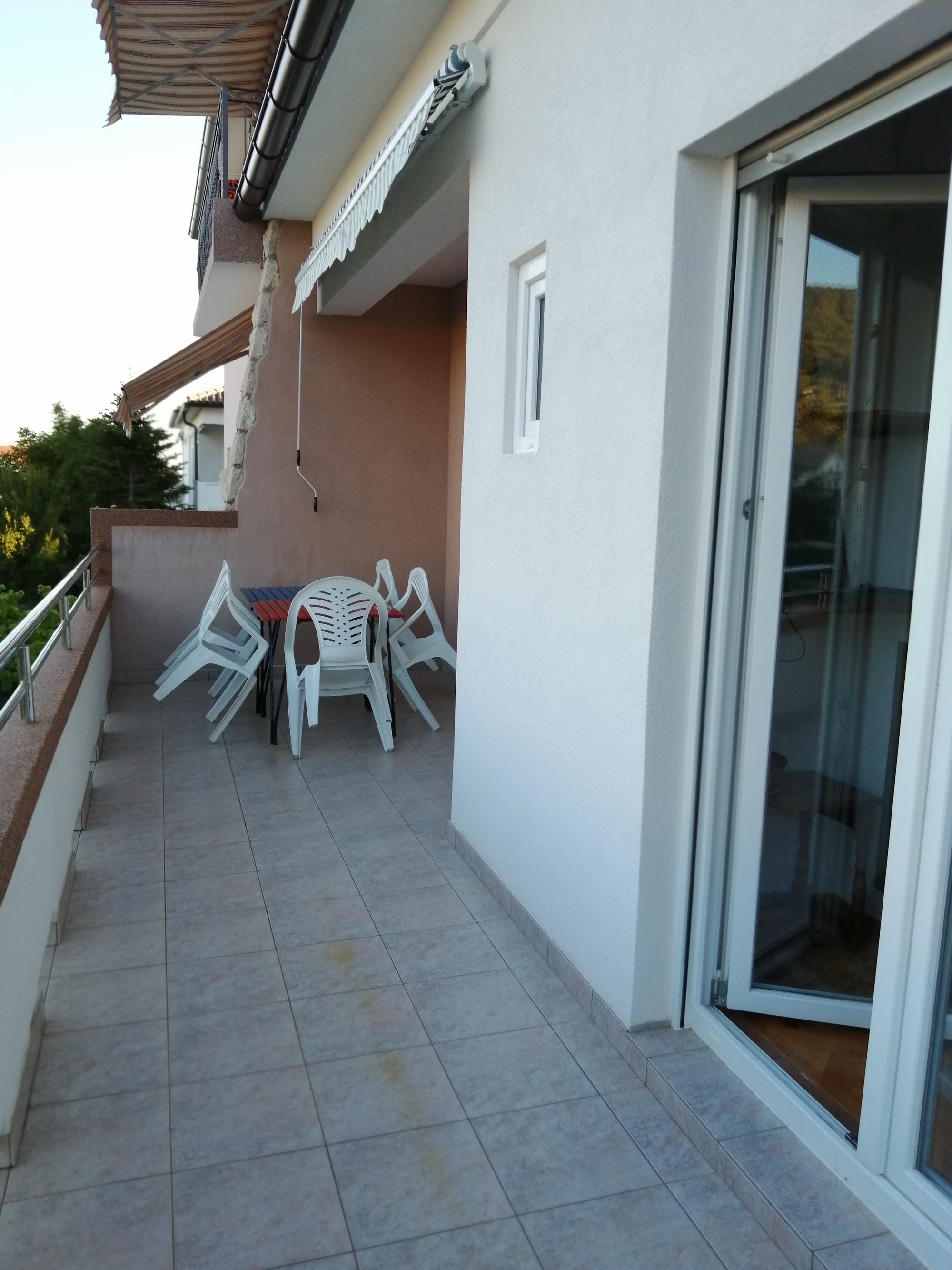 Two bedroom apartment with terrace Rab  A-a