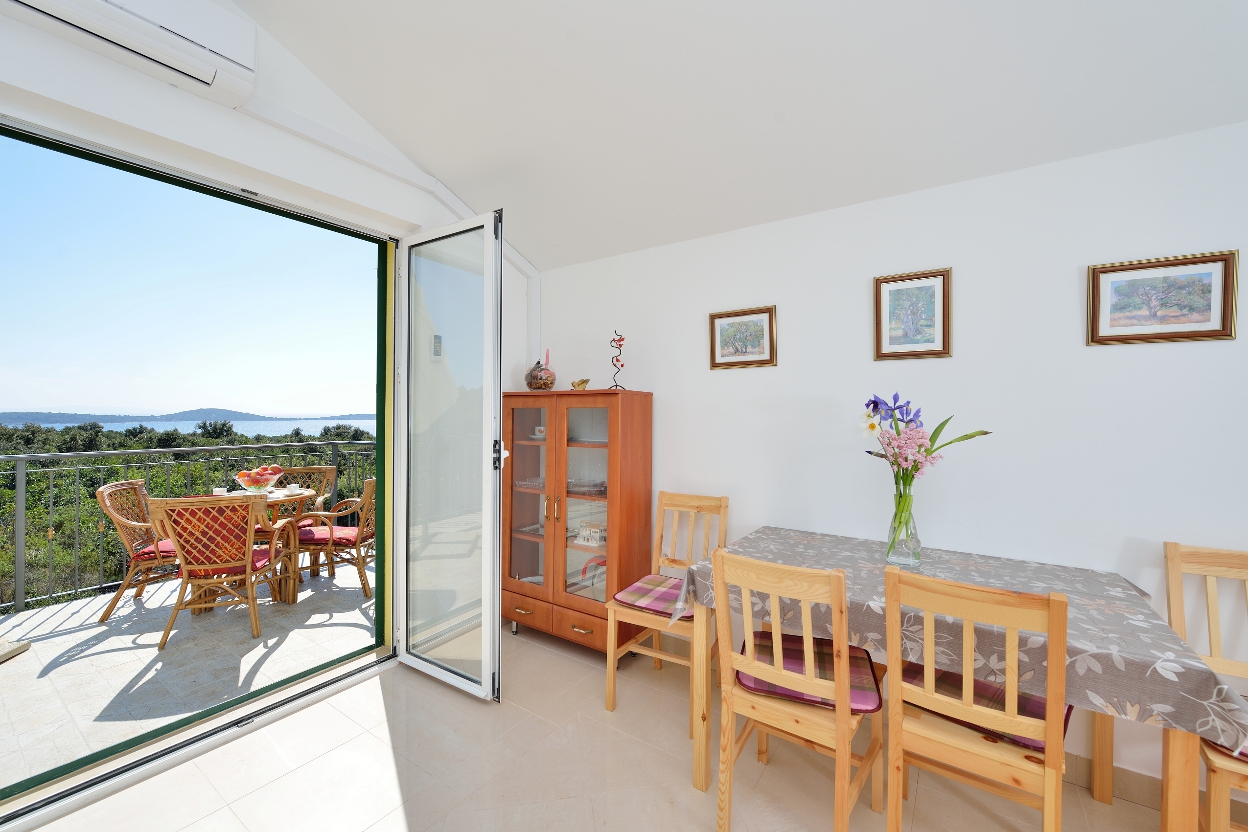 One bedroom apartment with terrace and sea view Cove Ljubljeva, Trogir  A-a