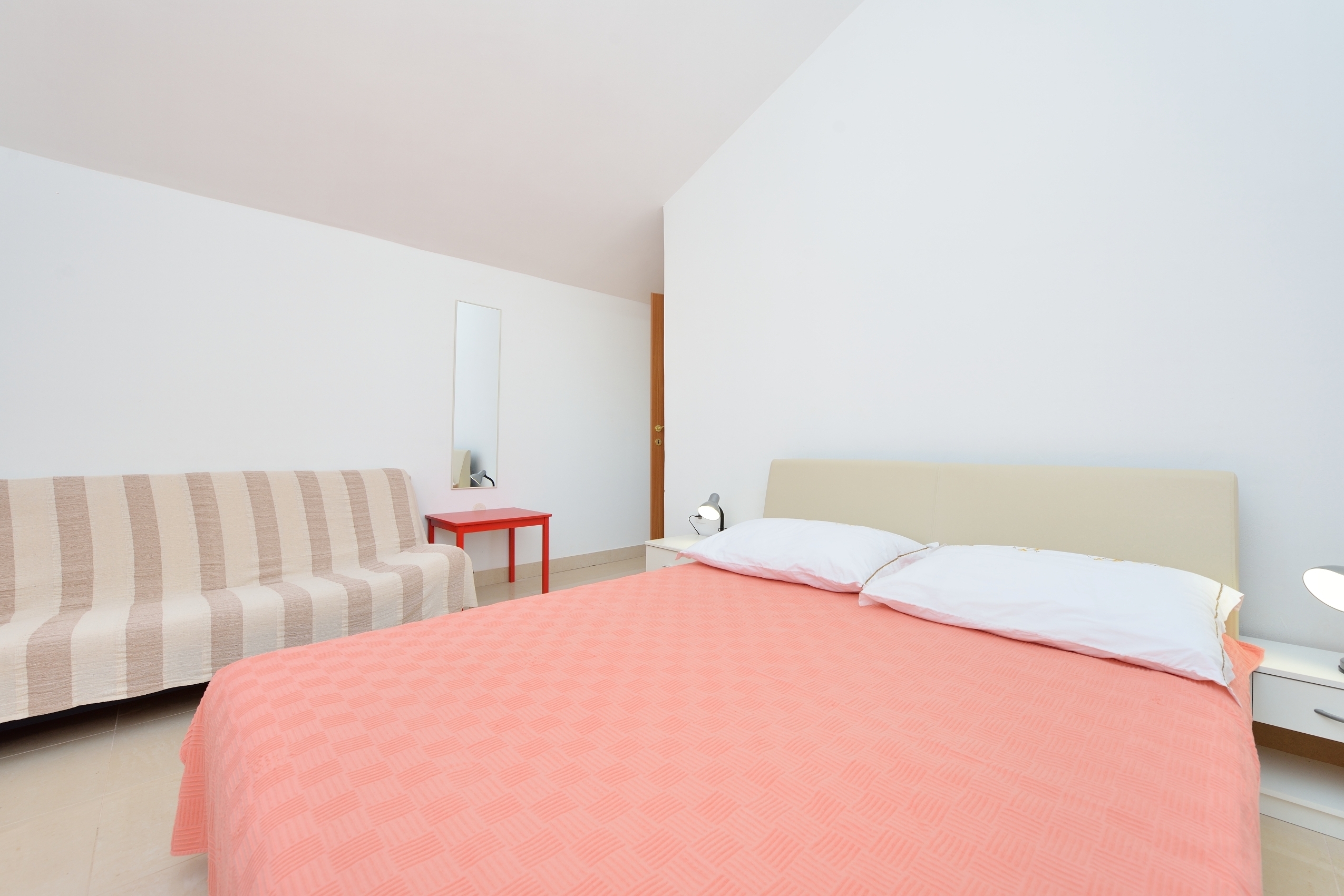 One bedroom apartment with terrace and sea view Cove Ljubljeva, Trogir  A-b