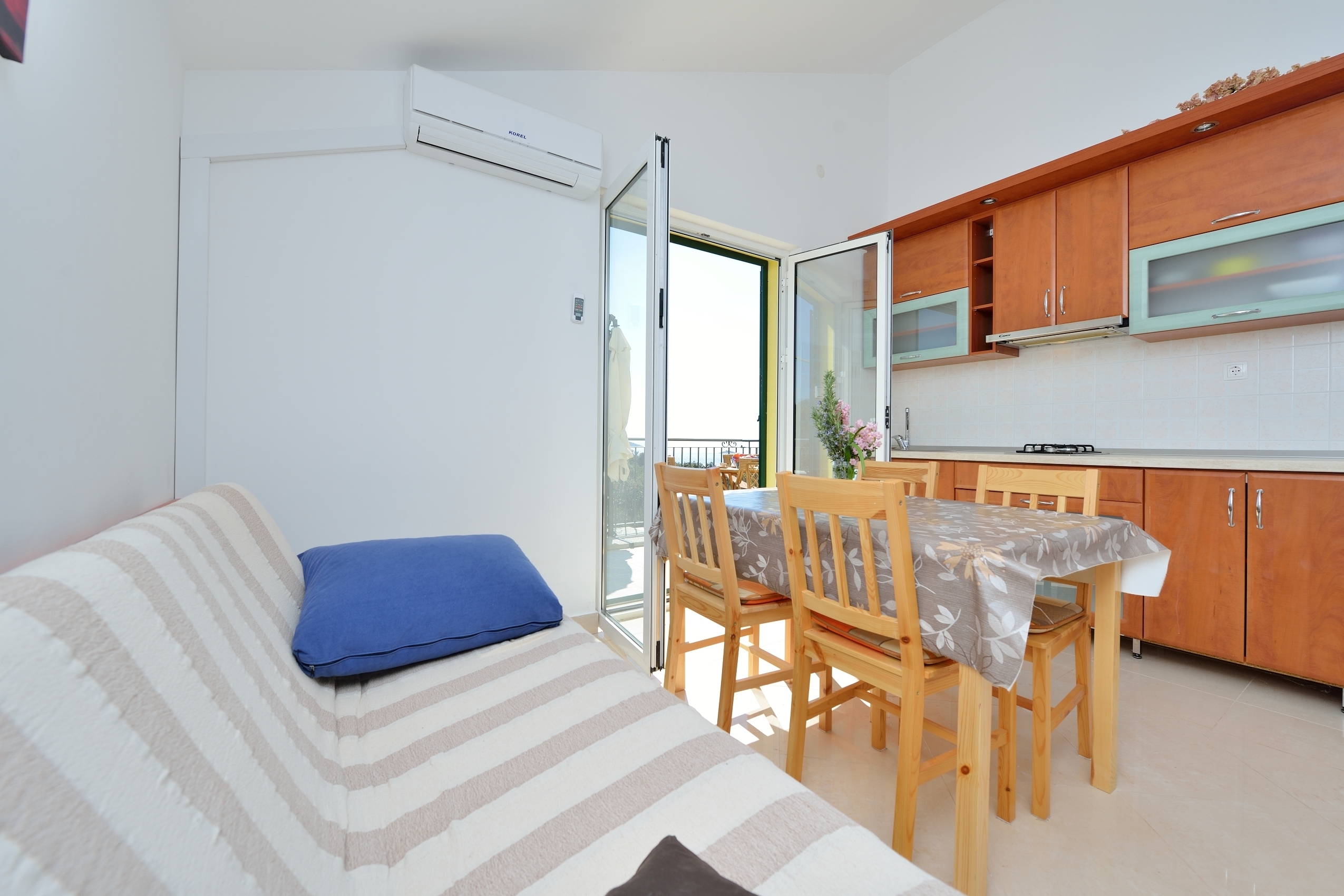One bedroom apartment with terrace and sea view Cove Ljubljeva, Trogir  A-b