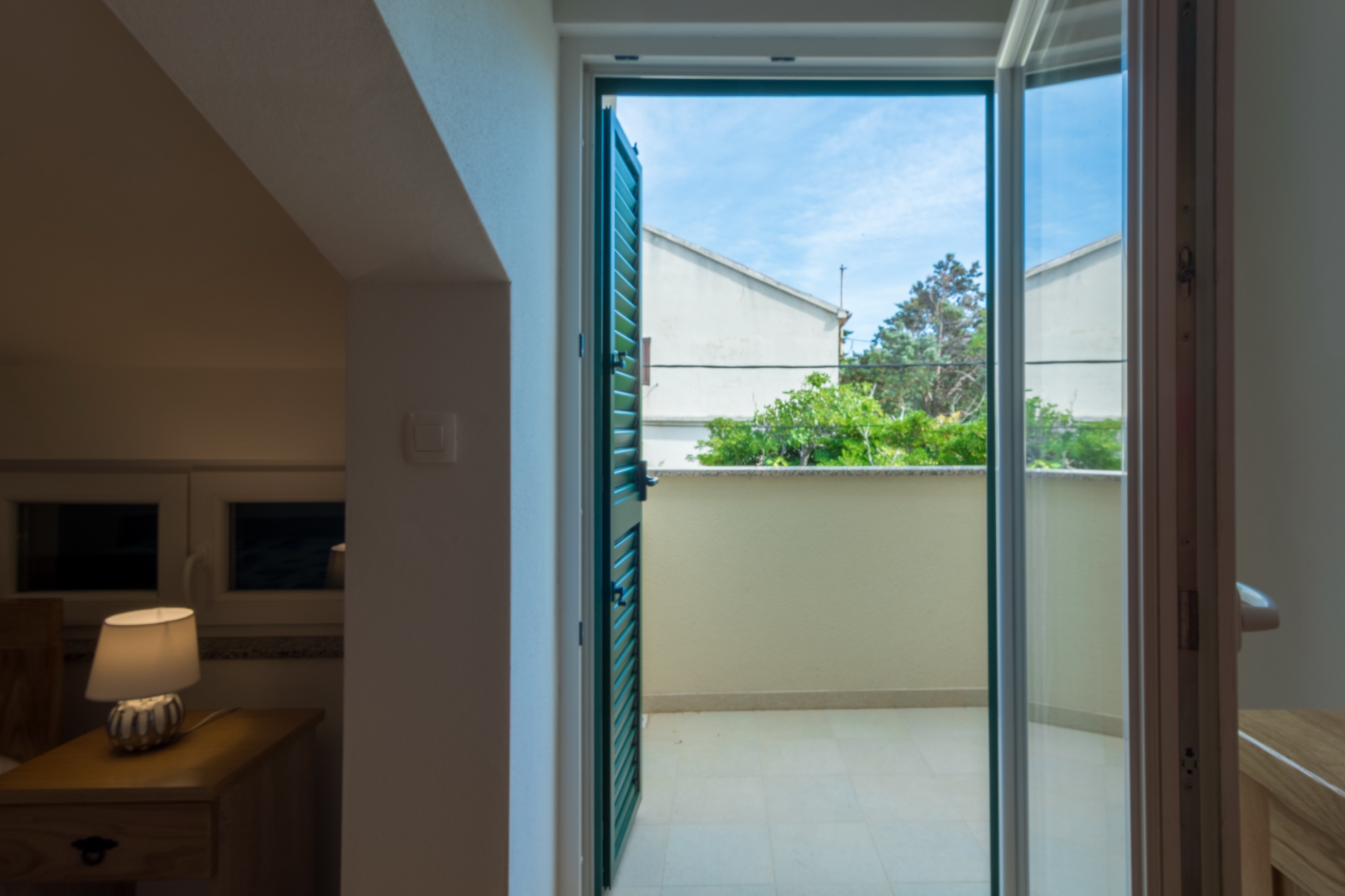 Comfortable and spacious apartment with terrace and sea view Šimuni, Pag  A-c
