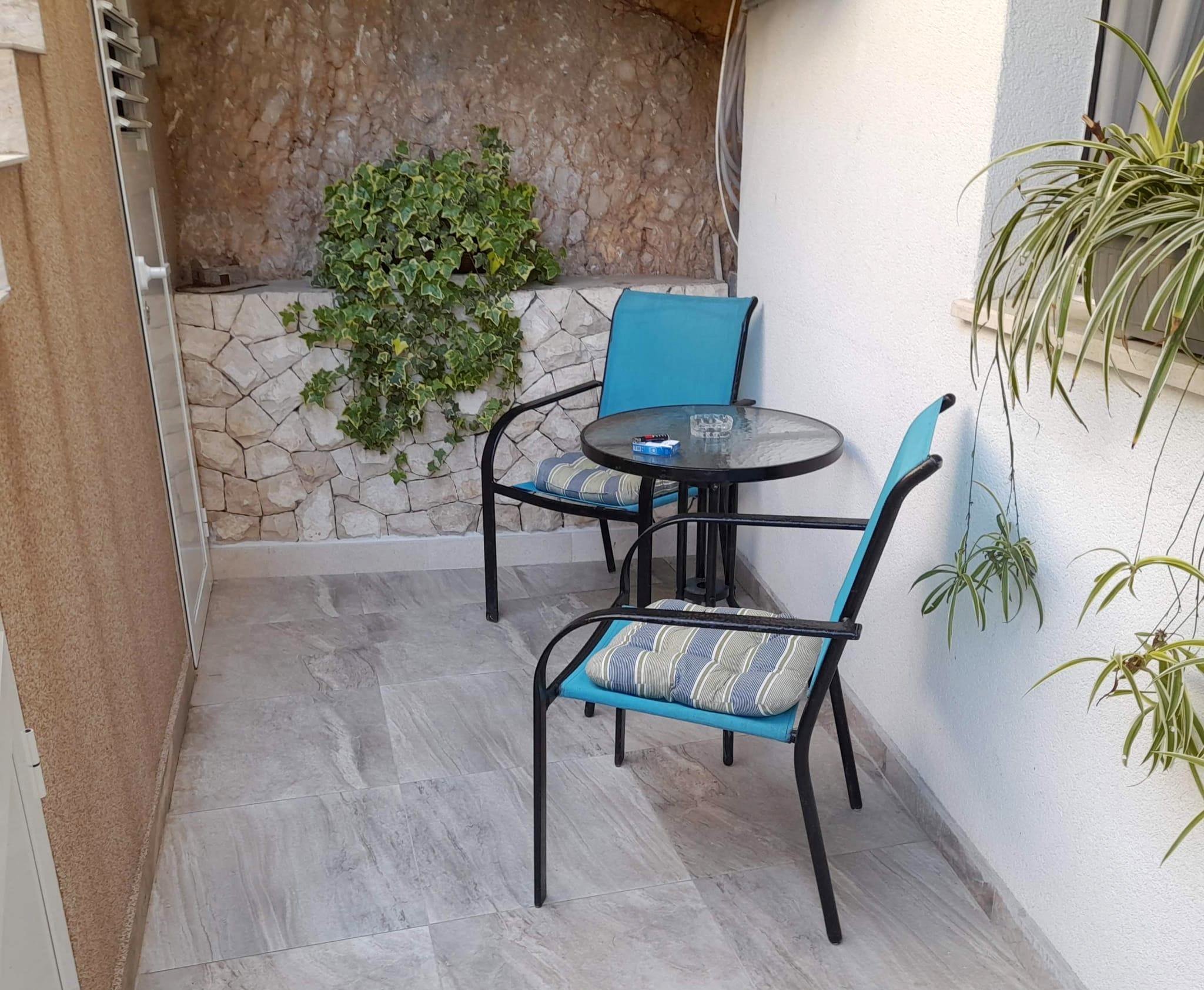 One bedroom apartment near beach Zavalatica, Korčula (A-184-c)