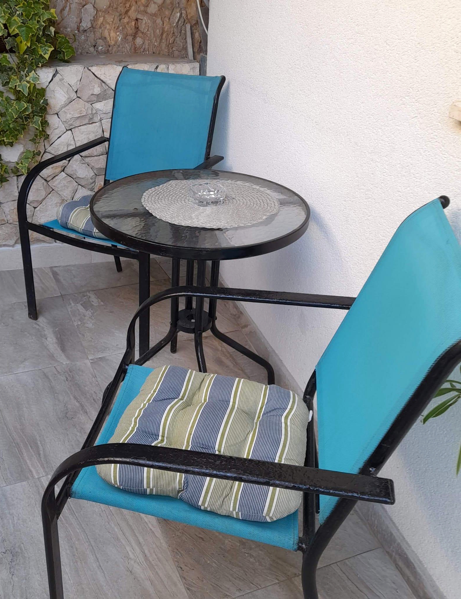 One bedroom apartment near beach Zavalatica, Korčula  A-c