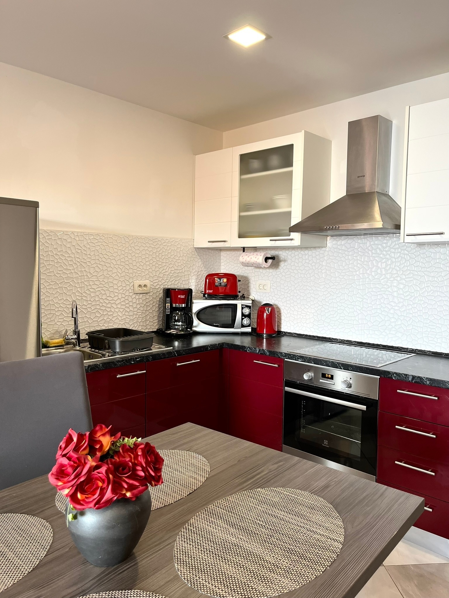 Top Makarska Igrane Top Makarska Igrane