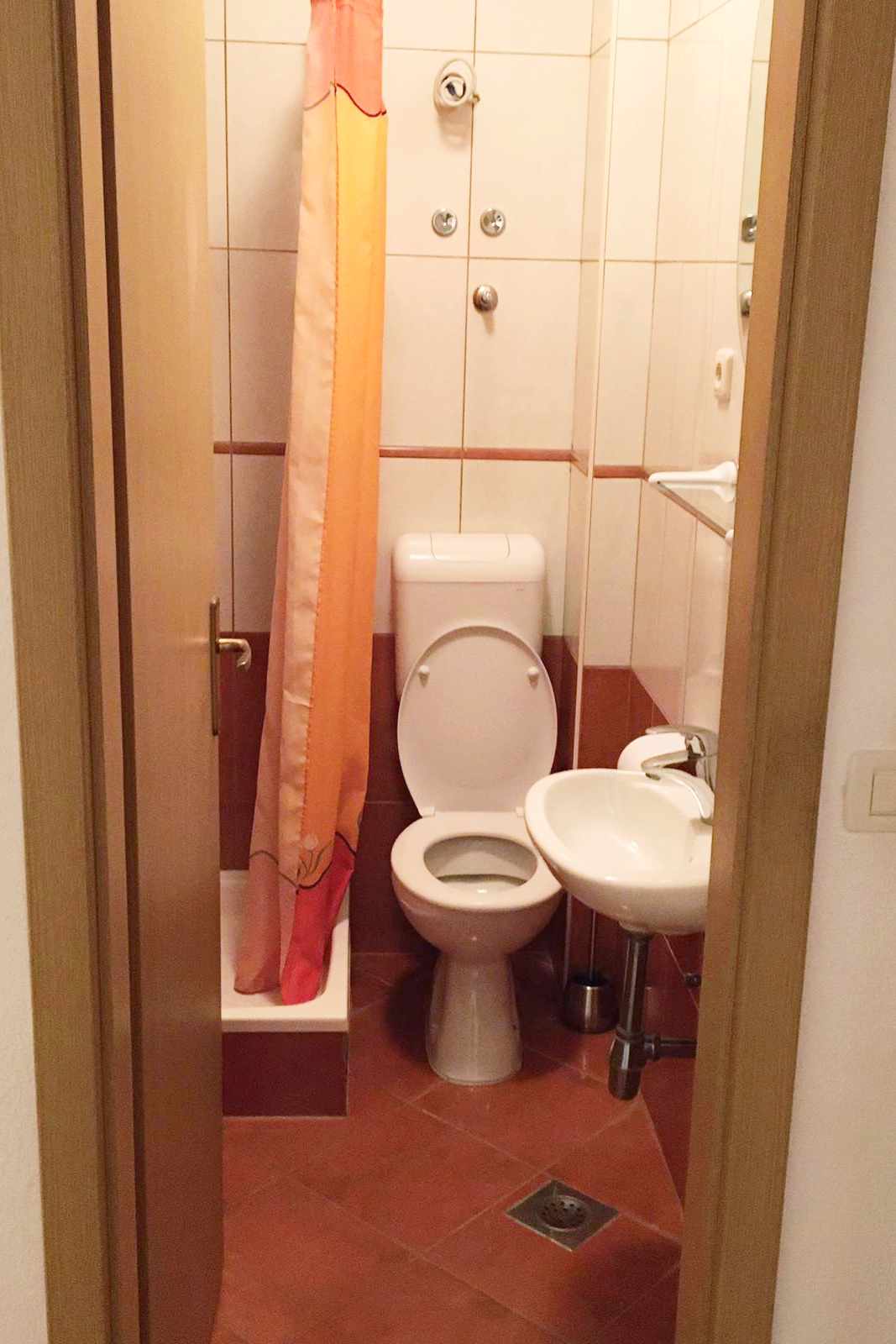 Two bedroom apartment near beach Igrane, Makarska  A-b