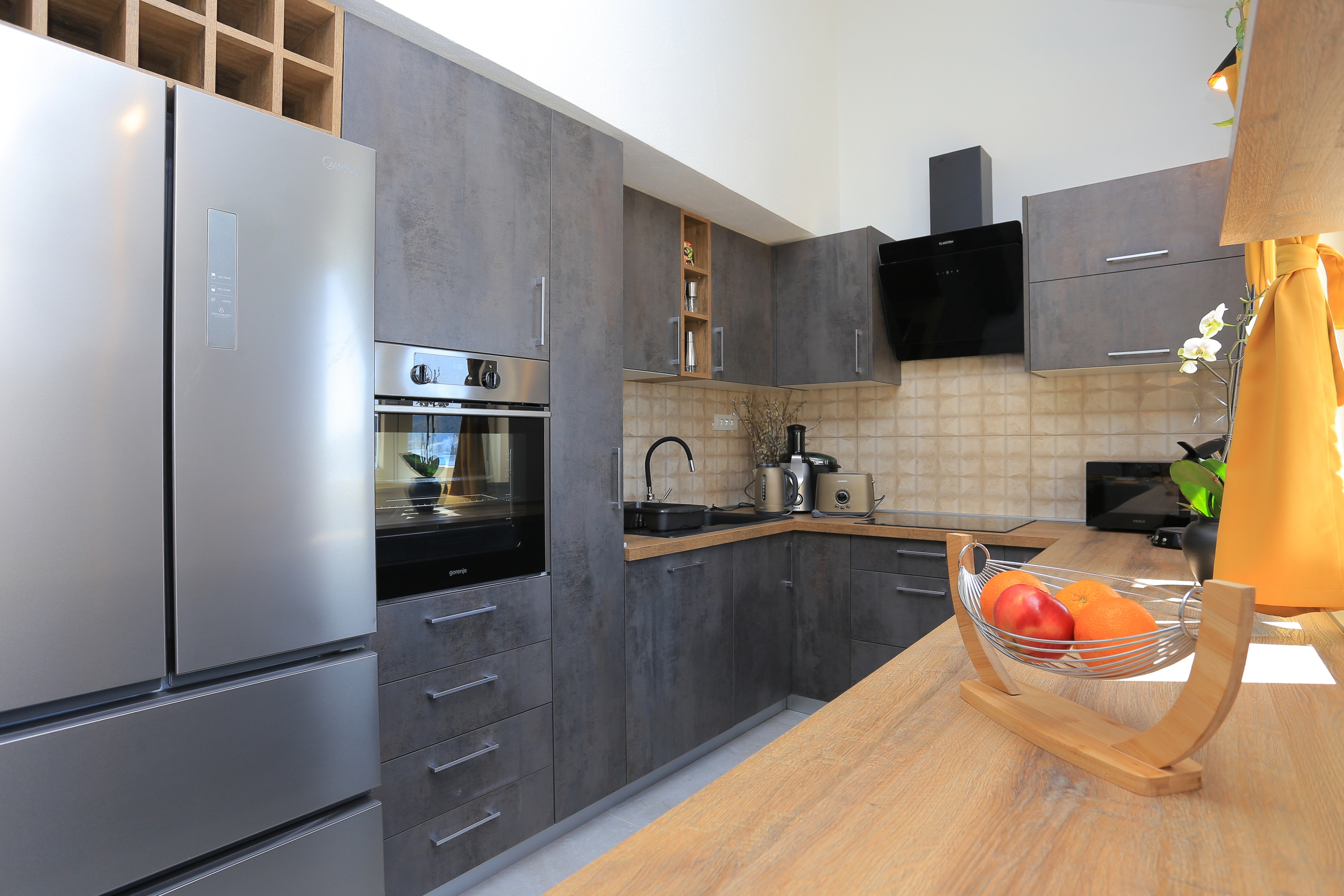 Top Makarska Igrane Top Makarska Igrane