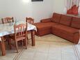 Jídelna Vir, Jídelna v ubytování typu apartment, s klimatizací a WiFi.