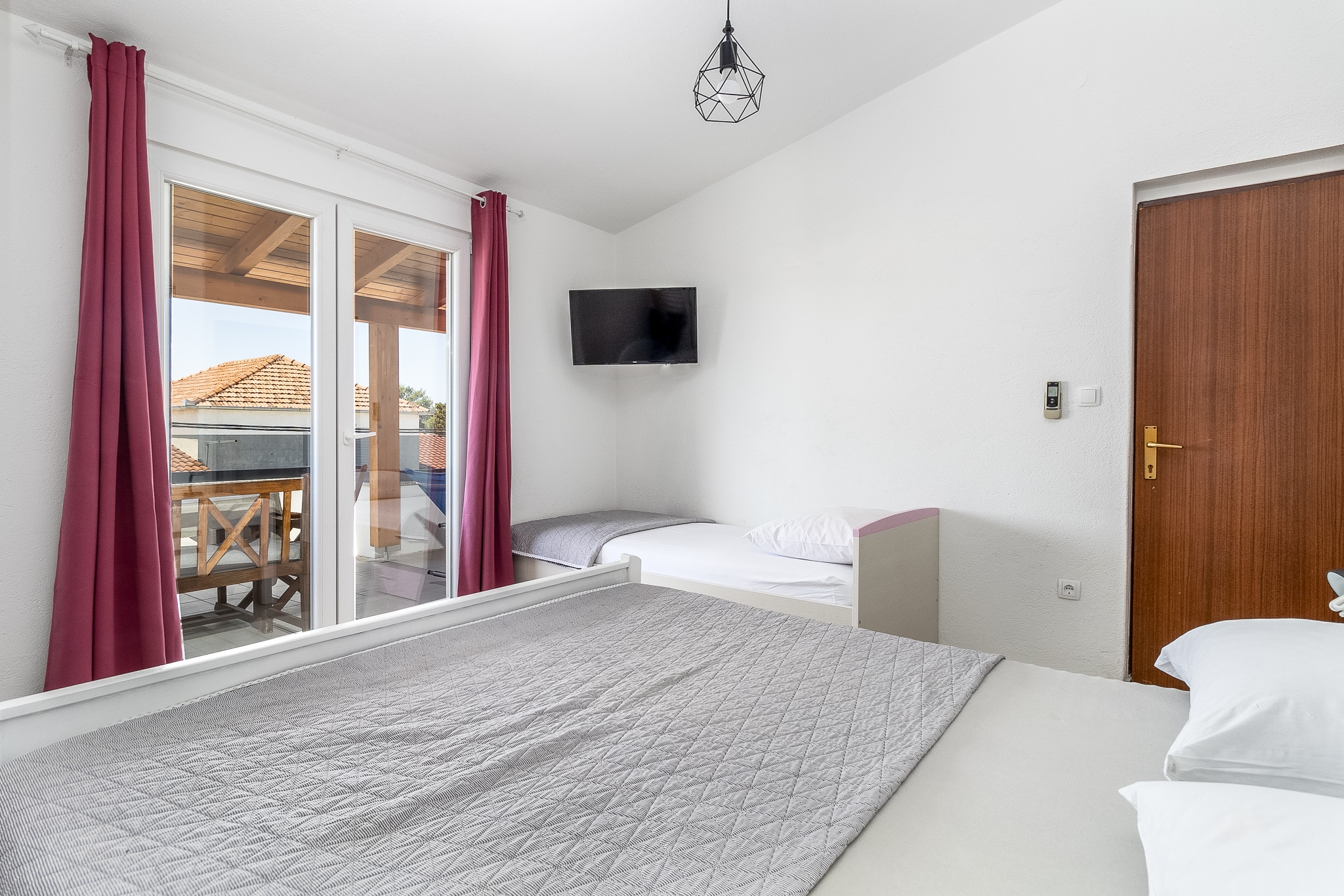 One bedroom apartment with terrace and sea view Pakoštane, Biograd (A-18426-e) One bedroom apartment with terrace and sea view Pakoštane, Biograd (A-18426-e)